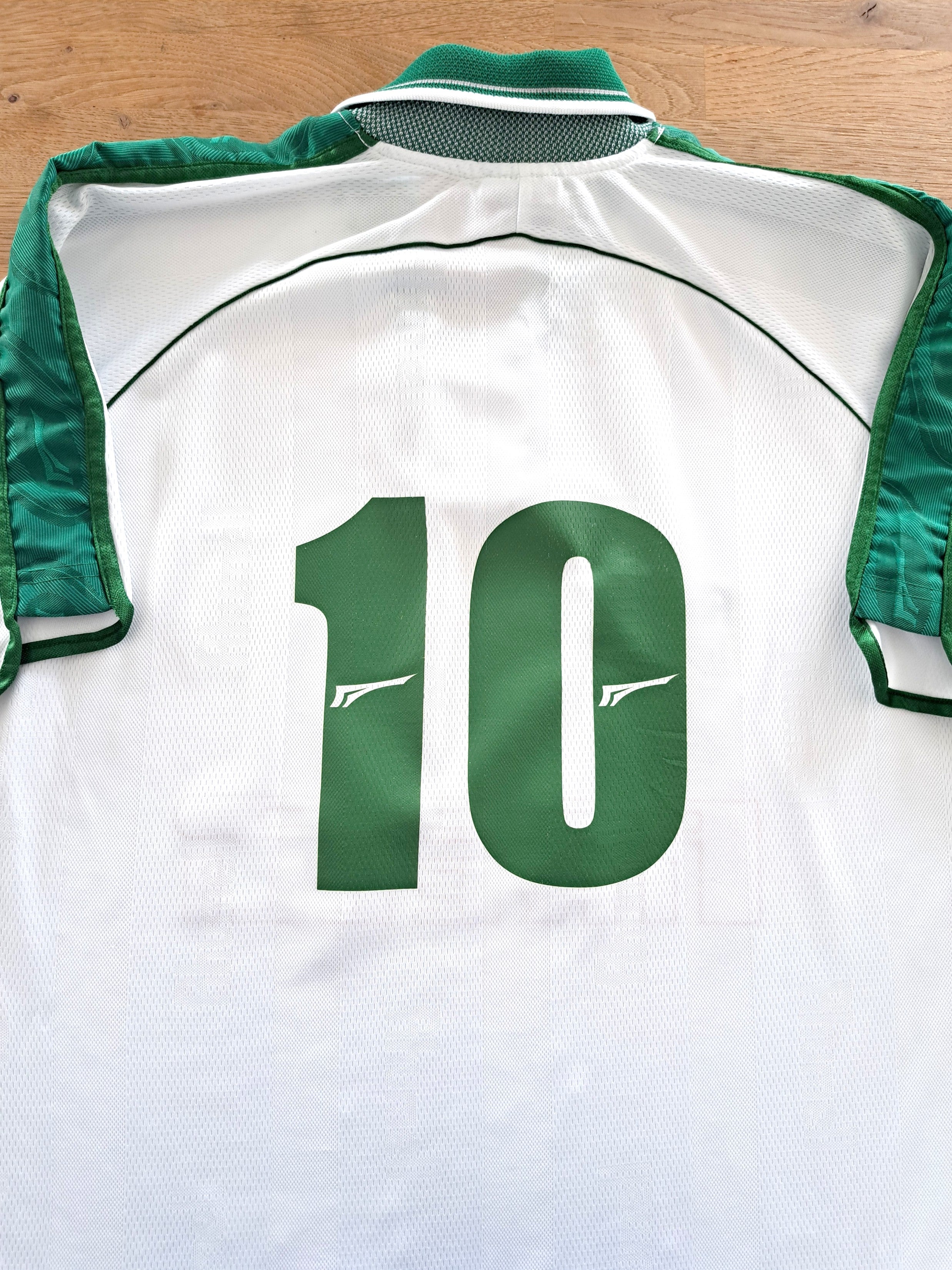 2000/01 Palmeiras Away Football Shirt #10