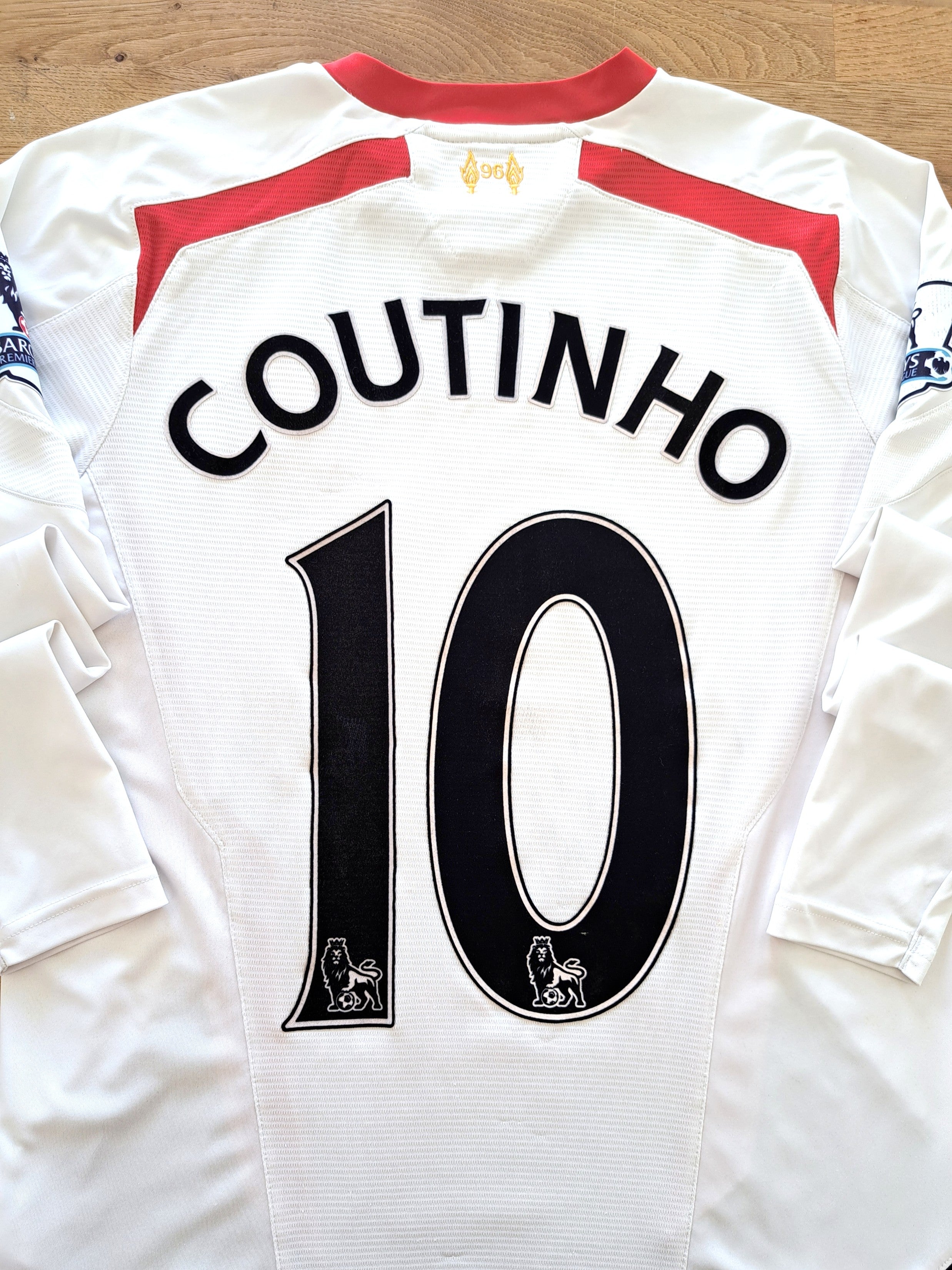 2013/14 Liverpool Away Premier League Football Shirt. Coutinho #10 (Y)