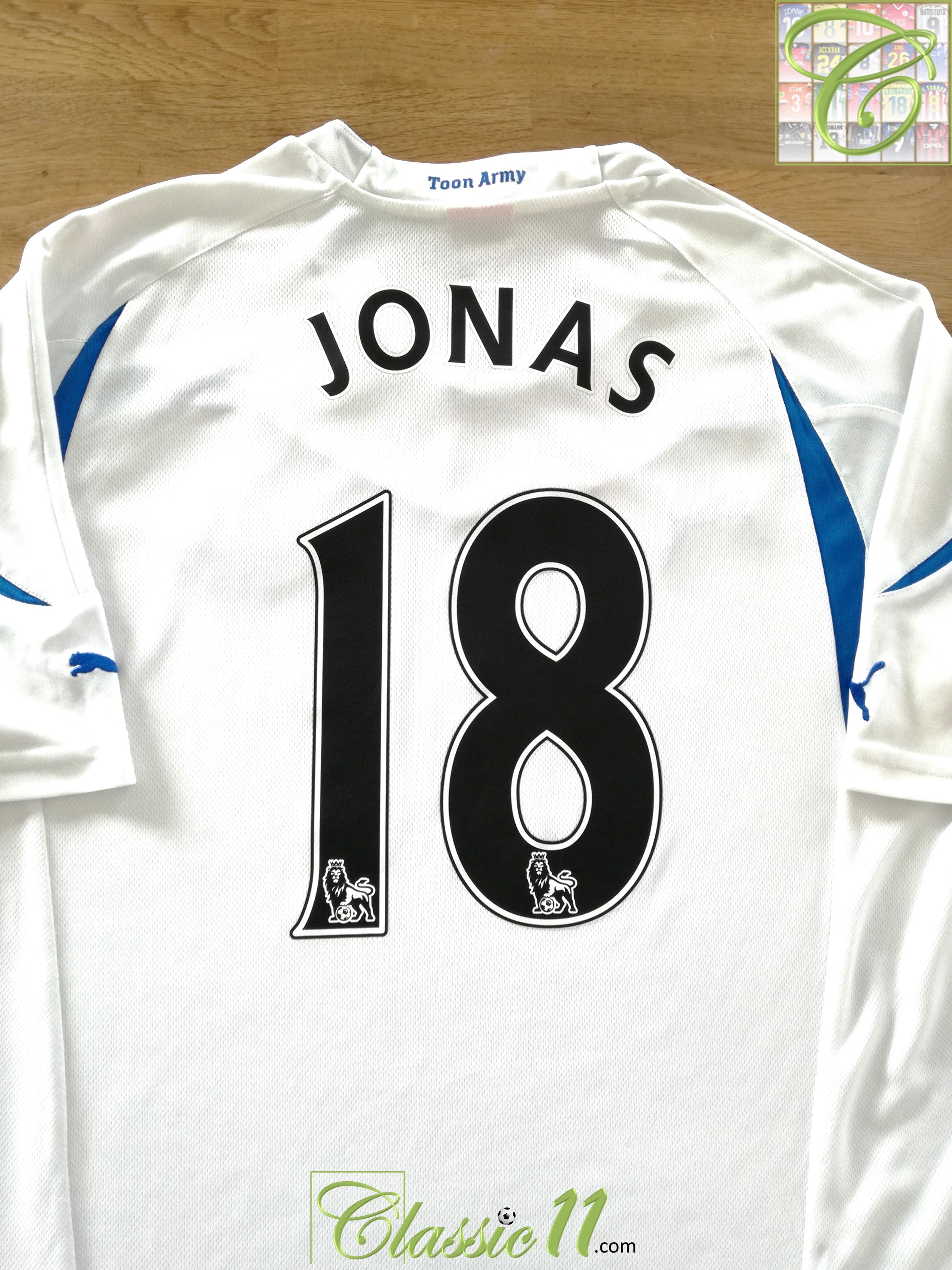 2010/11 Newcastle Utd 3rd Premier League Football Shirt Jonas #18