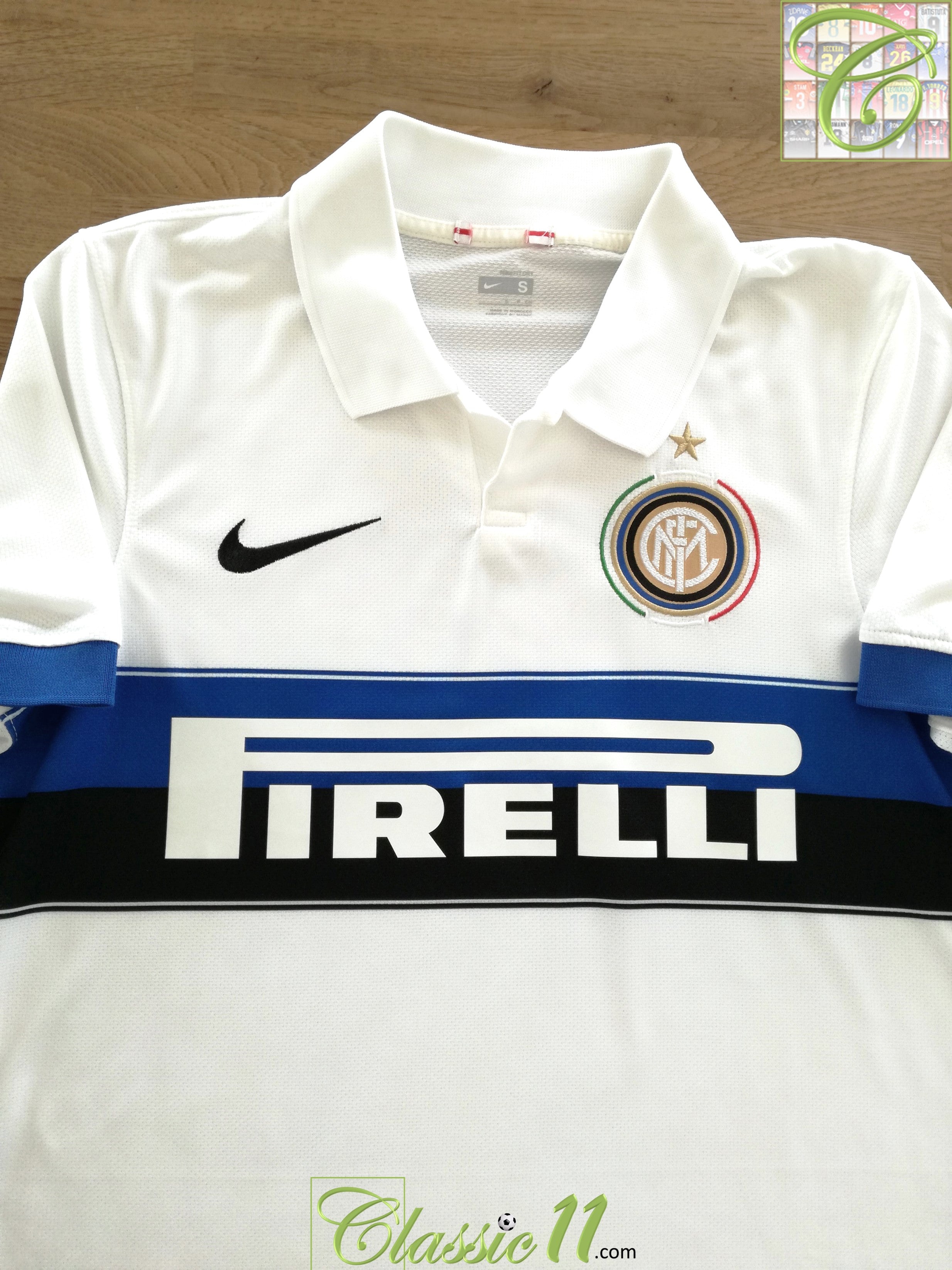 2009/10 Internazionale Away Football Shirt (S)