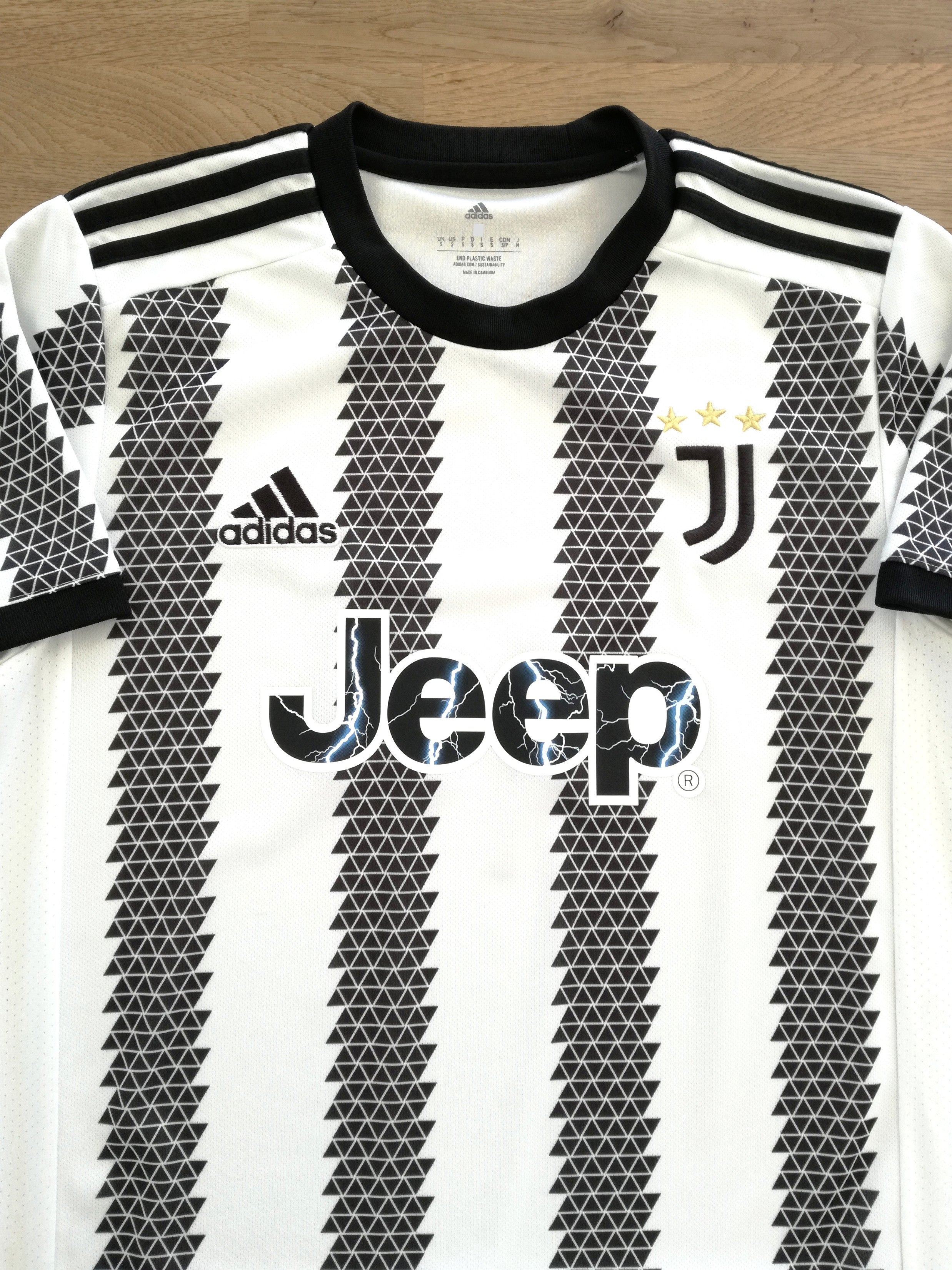 2022/23 Juventus Home Football Shirt