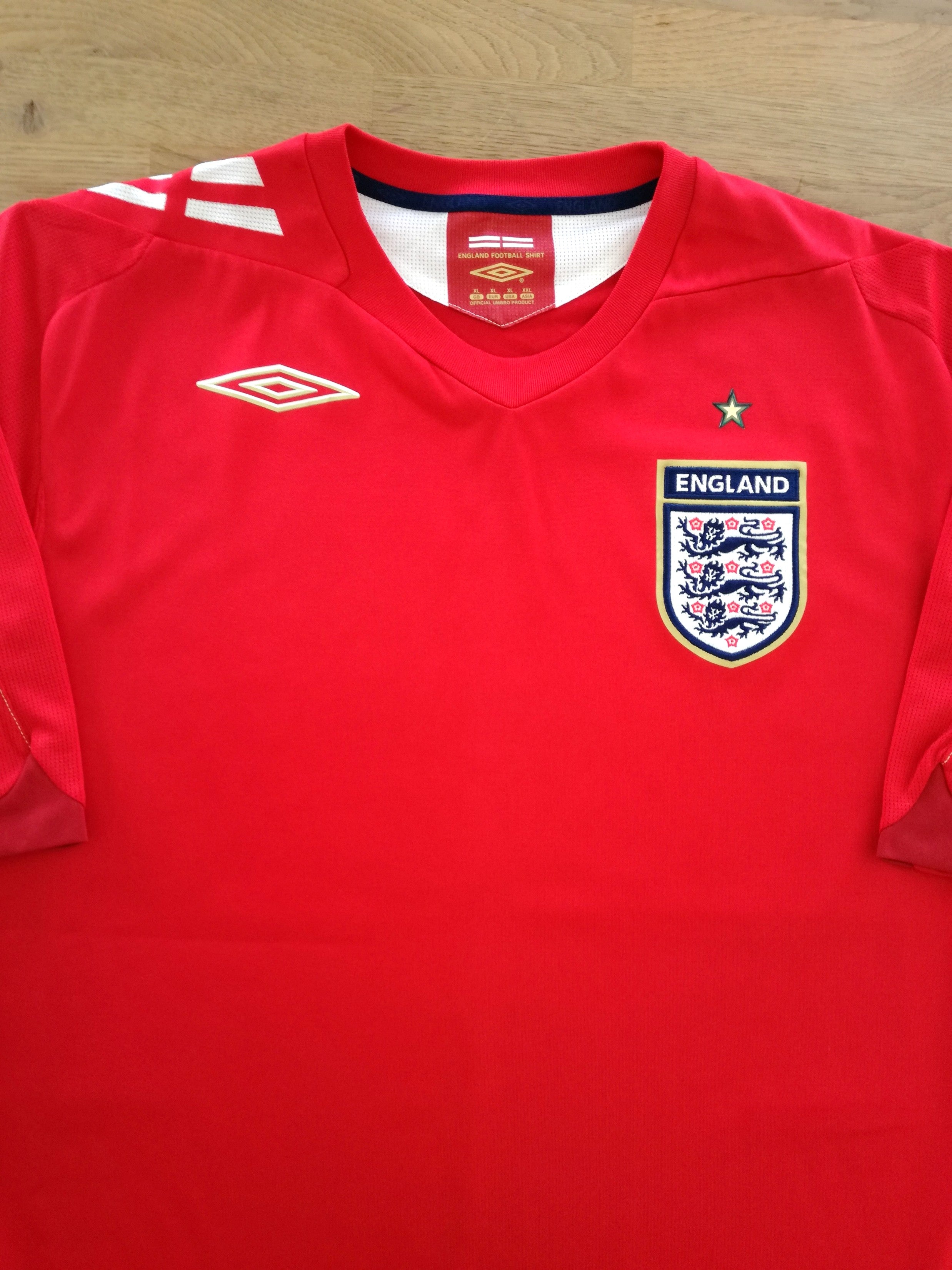 2006/07 England Away Football Shirt