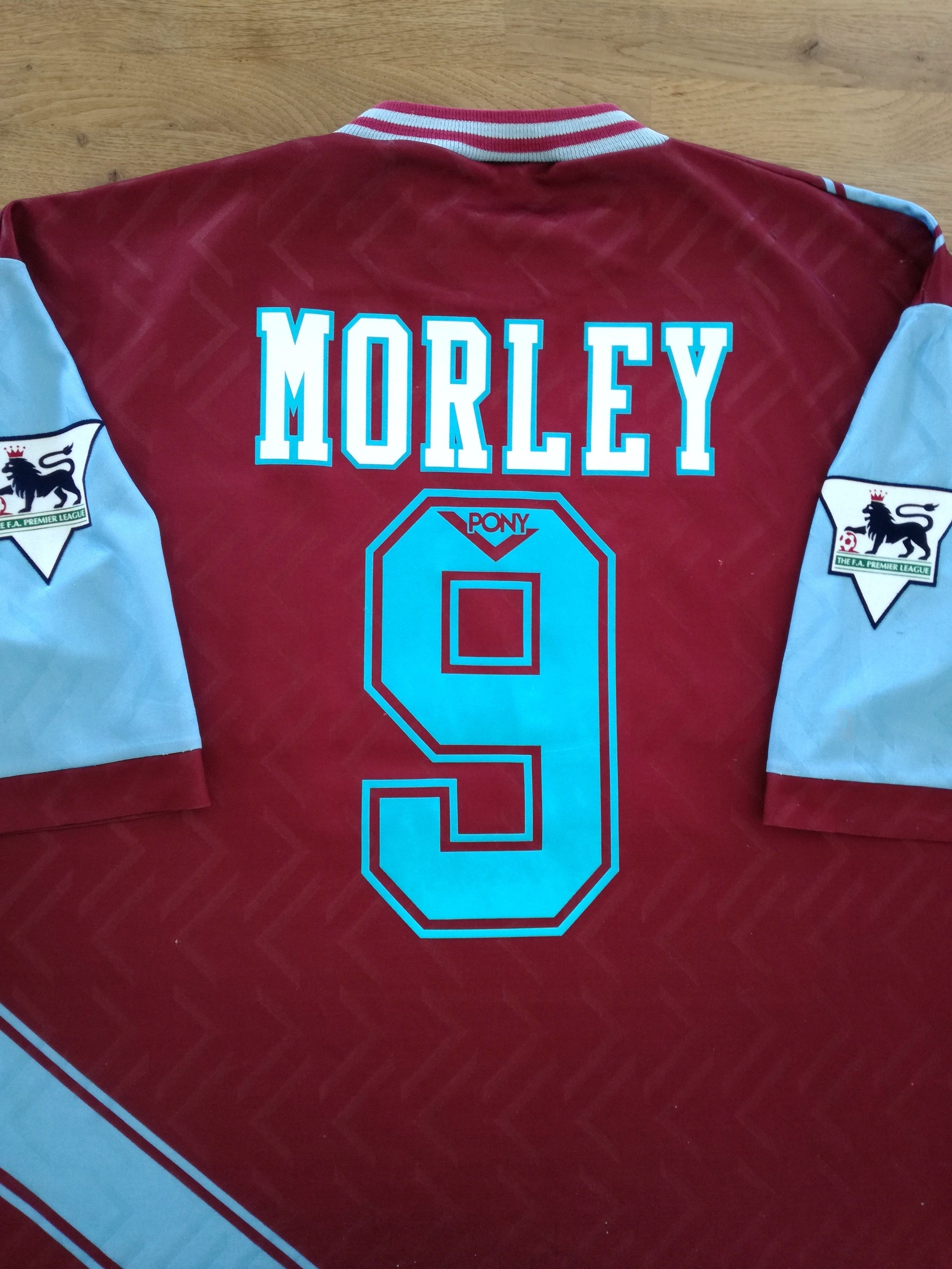 1993/94 West Ham Home Premier League Football Shirt Morley #9