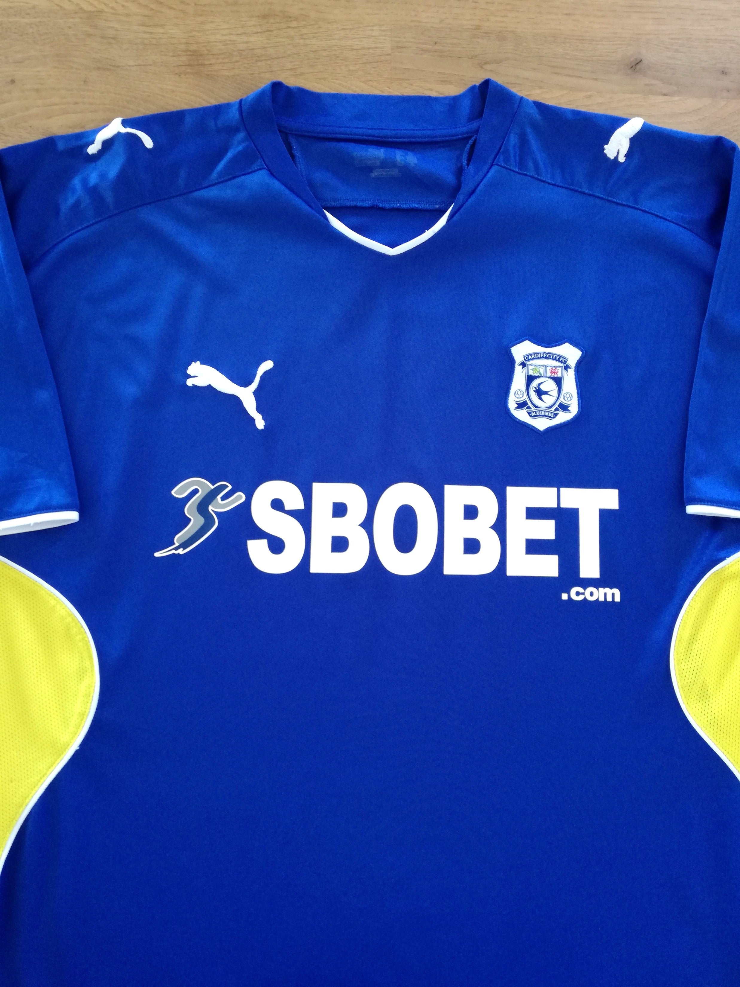 2009/10 Cardiff City Home Football Shirt