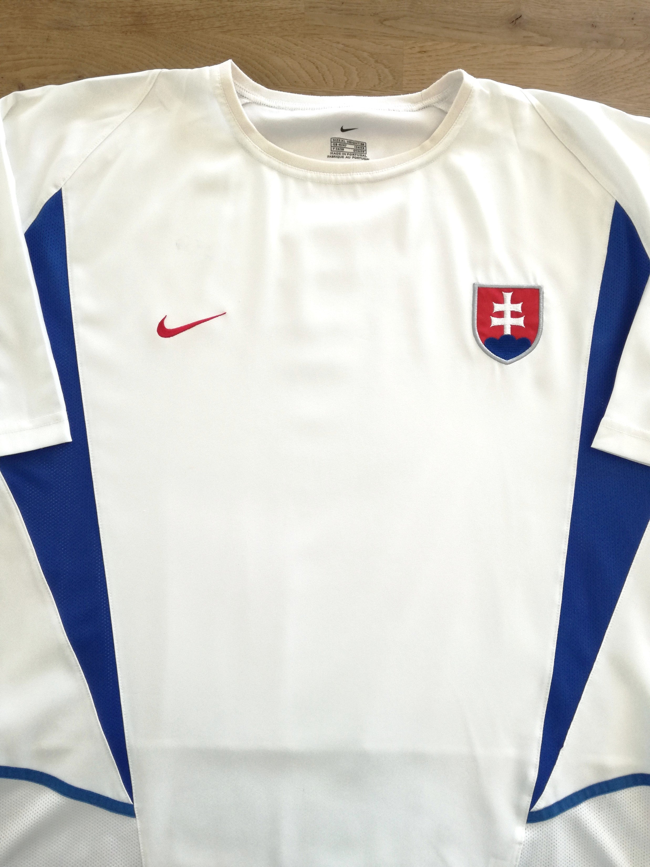 2002/03 Slovakia Away Football Shirt