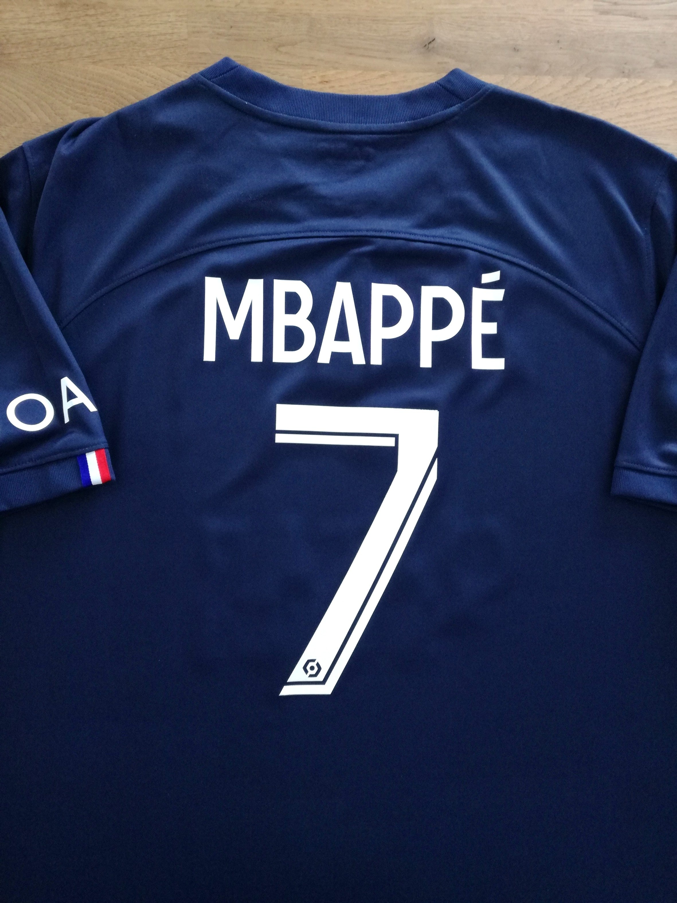 2022/23 PSG Home Ligue 1 Football Shirt Mbappé #7