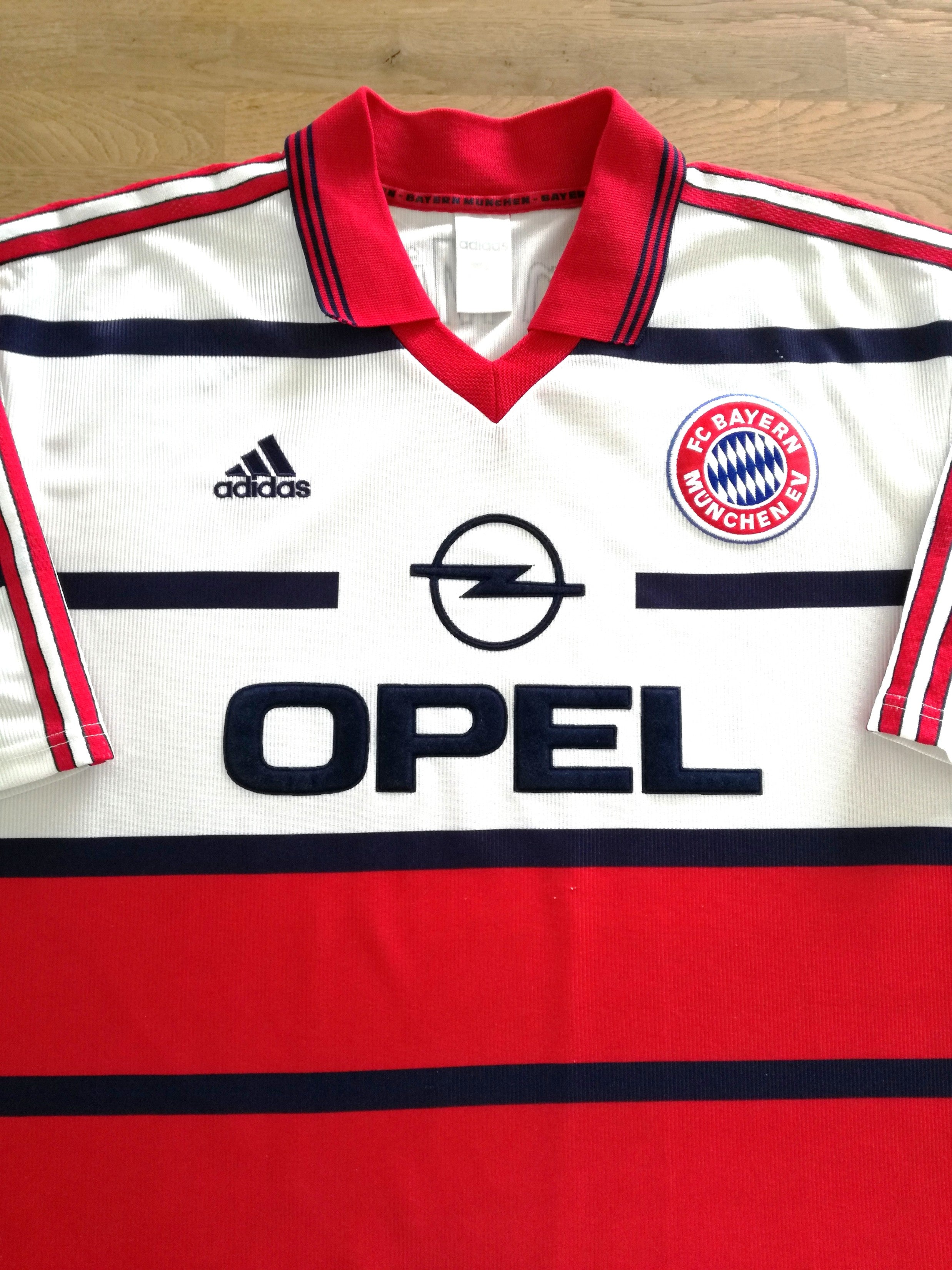 1998/99 Bayern Munich Away Football Shirt