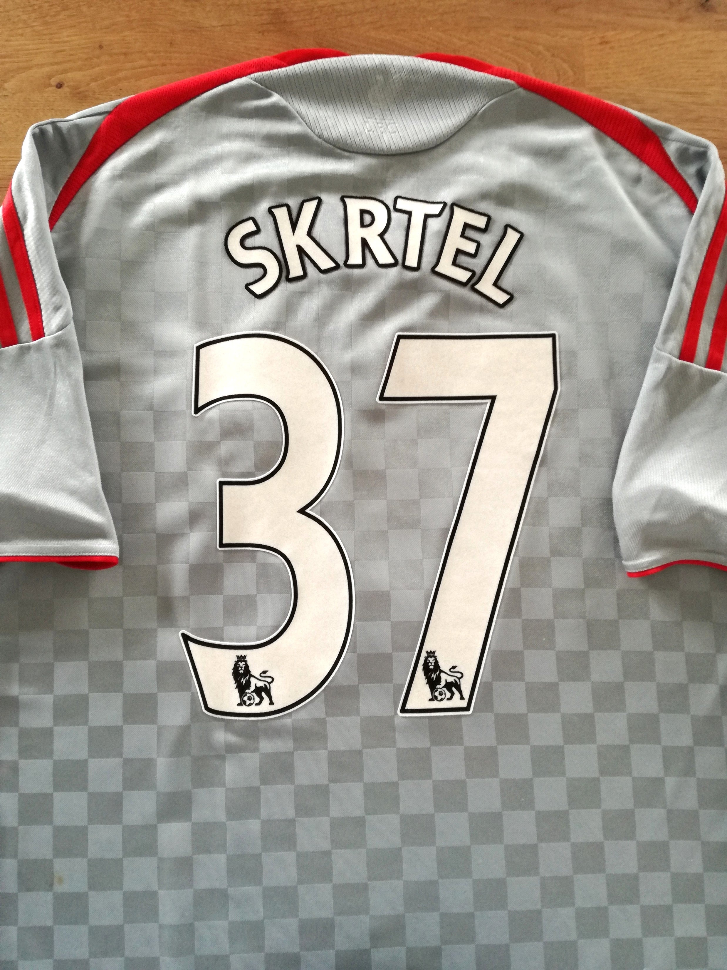 2008/09 Liverpool Away Premier League Shirt Skrtel #37