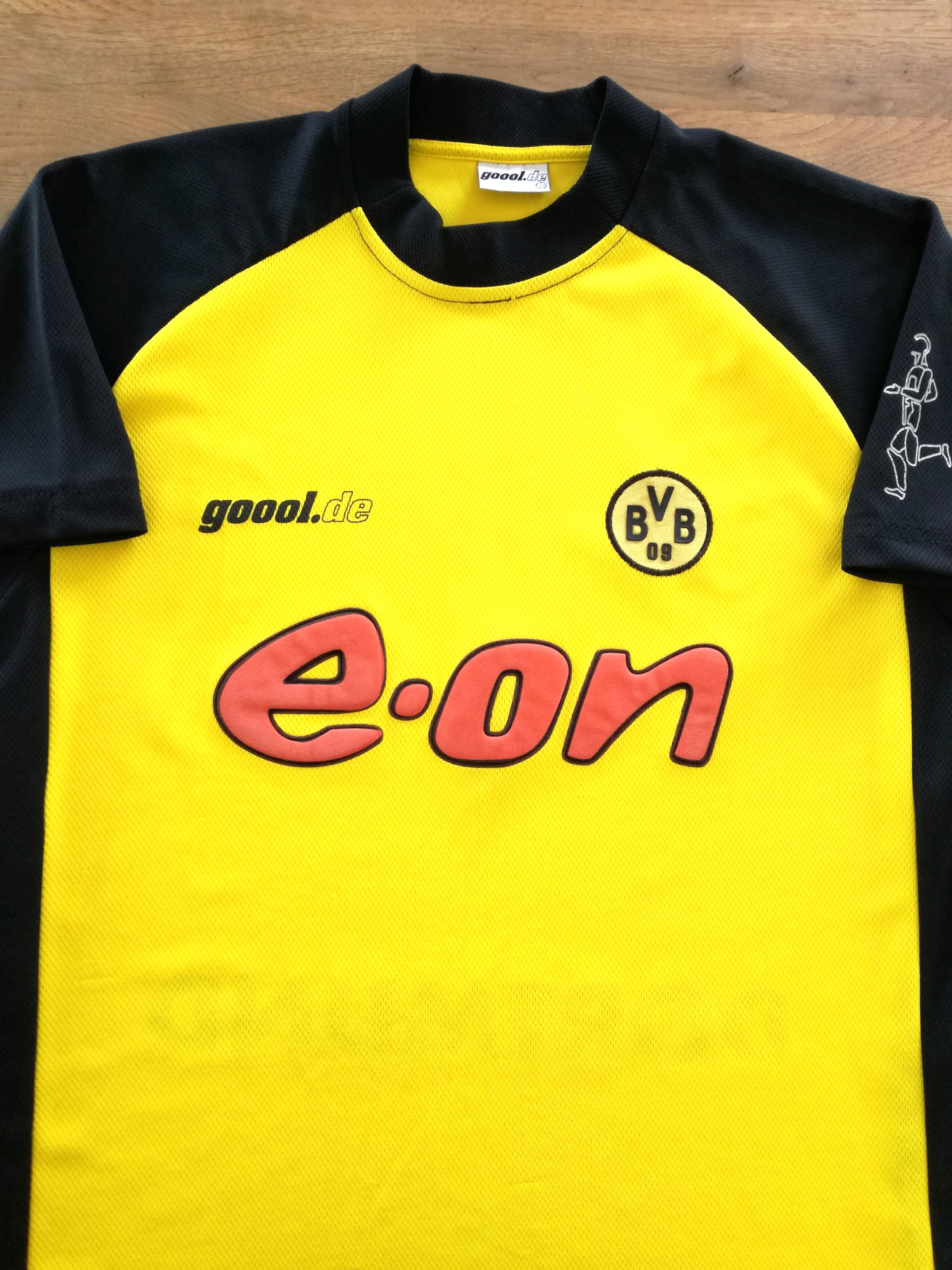 2001/02 Borussia Dortmund Home Football Shirt