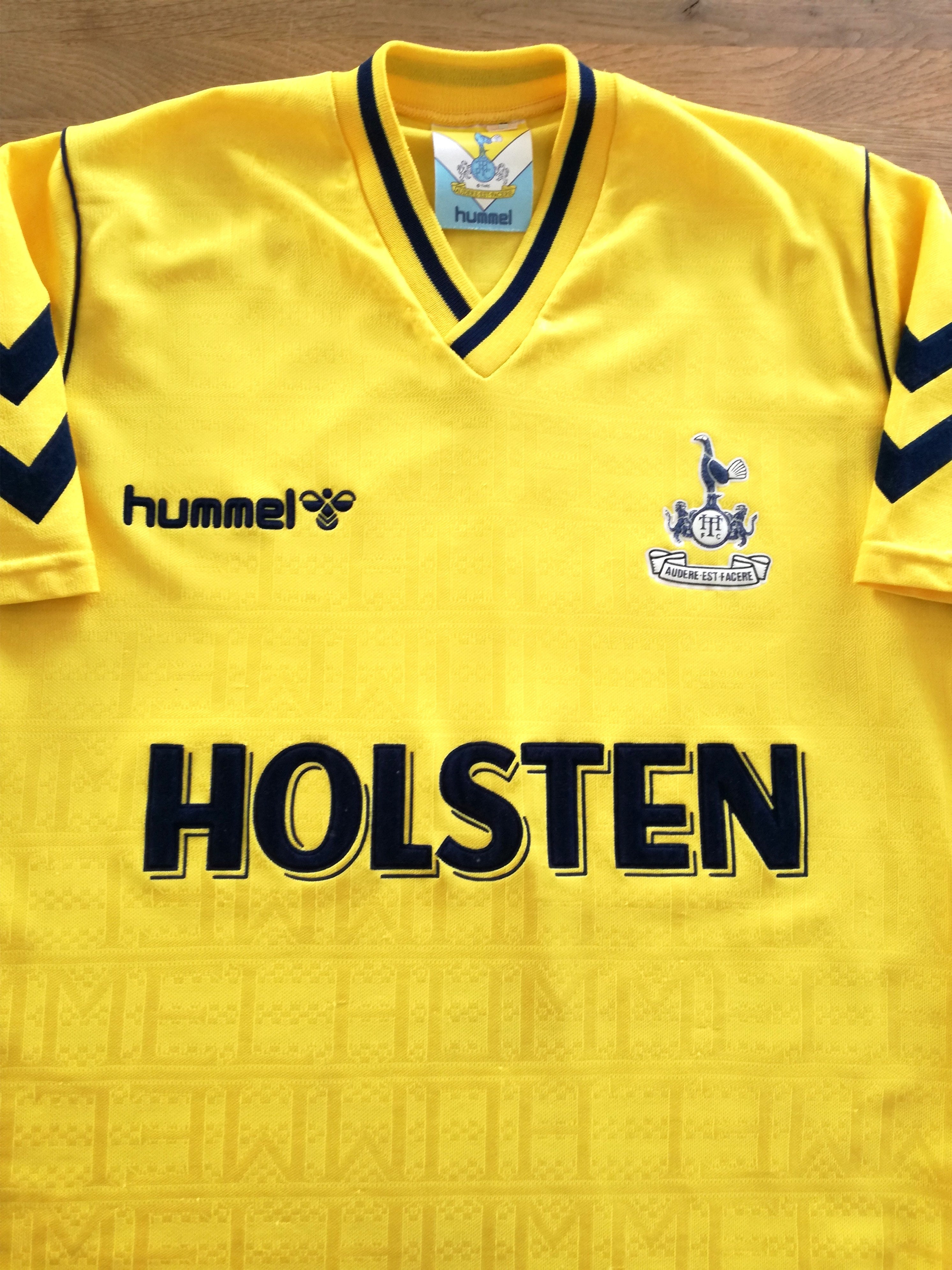 1988/89 Tottenham Away Football Shirt