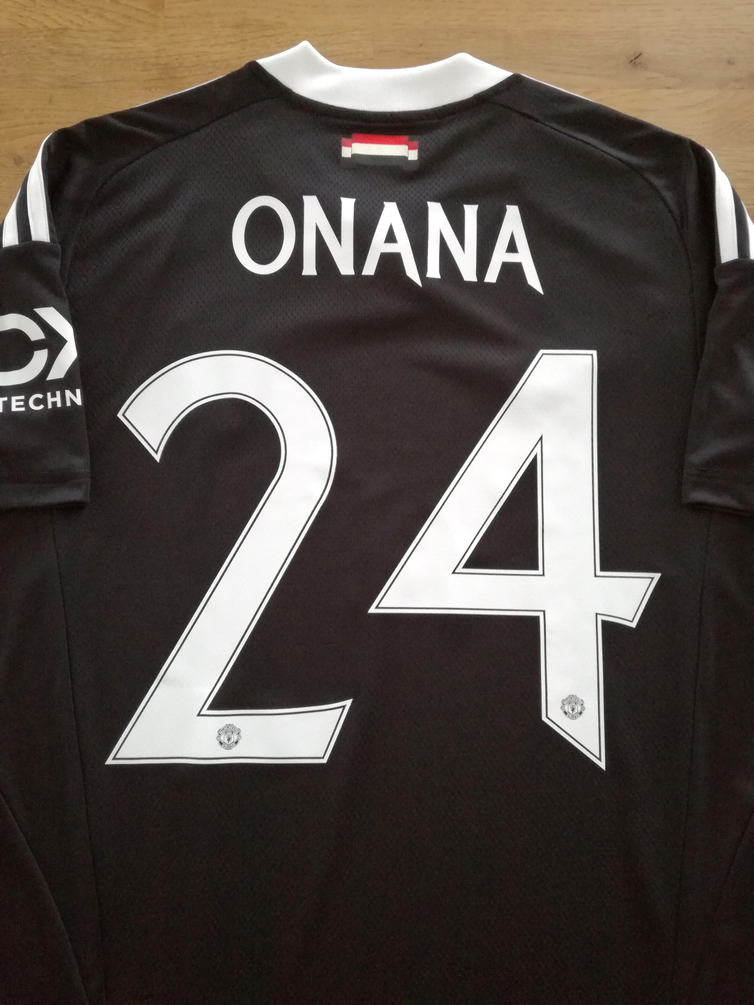 2024/25 Man Utd GK Football Shirt Onana #24