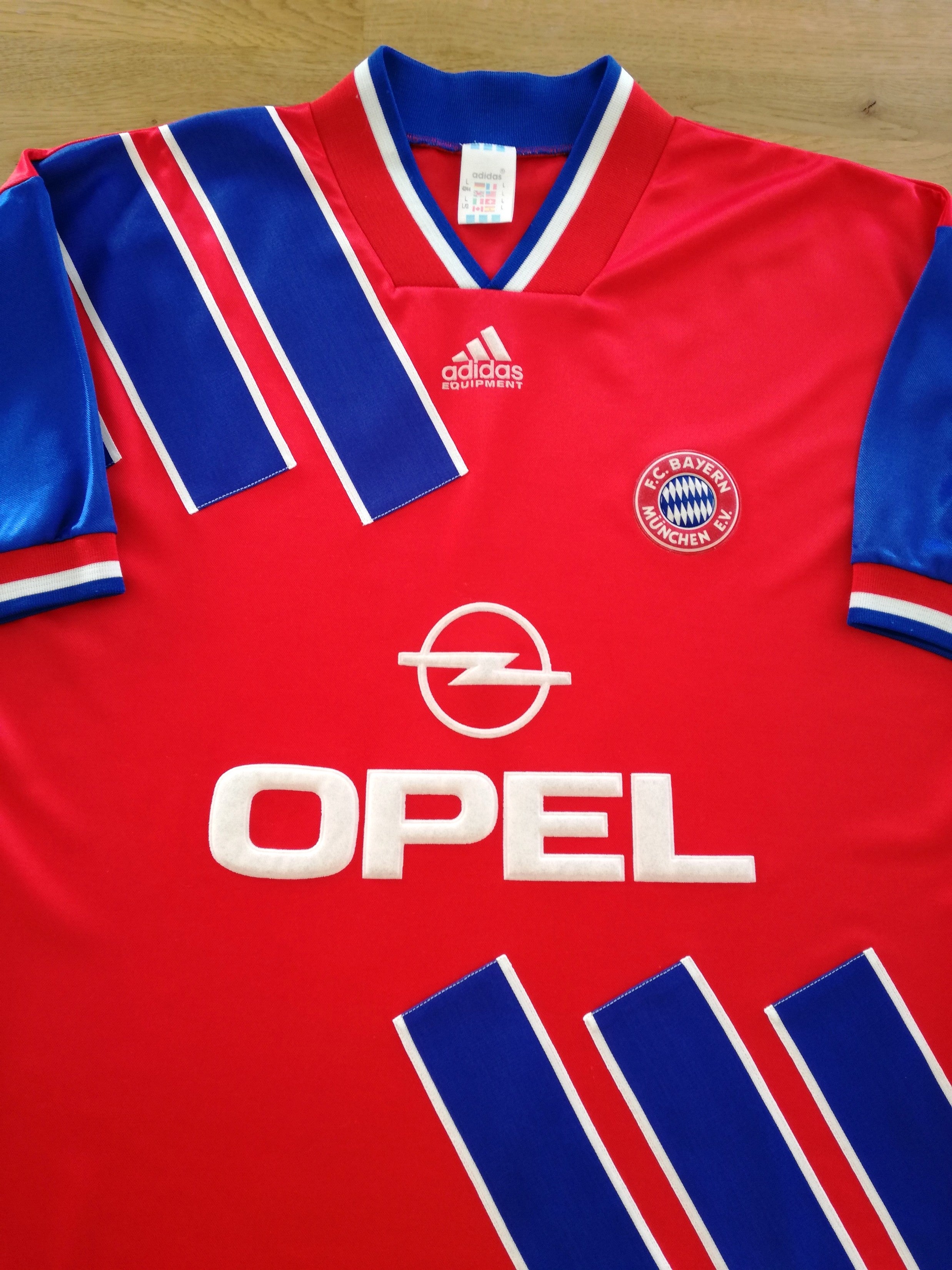 Bayern München Munich 1993 1994 adidas auswarts trikot 01 Museum of Bayern München Munich 1993 1994 adidas auswarts trikot 01 Museum of