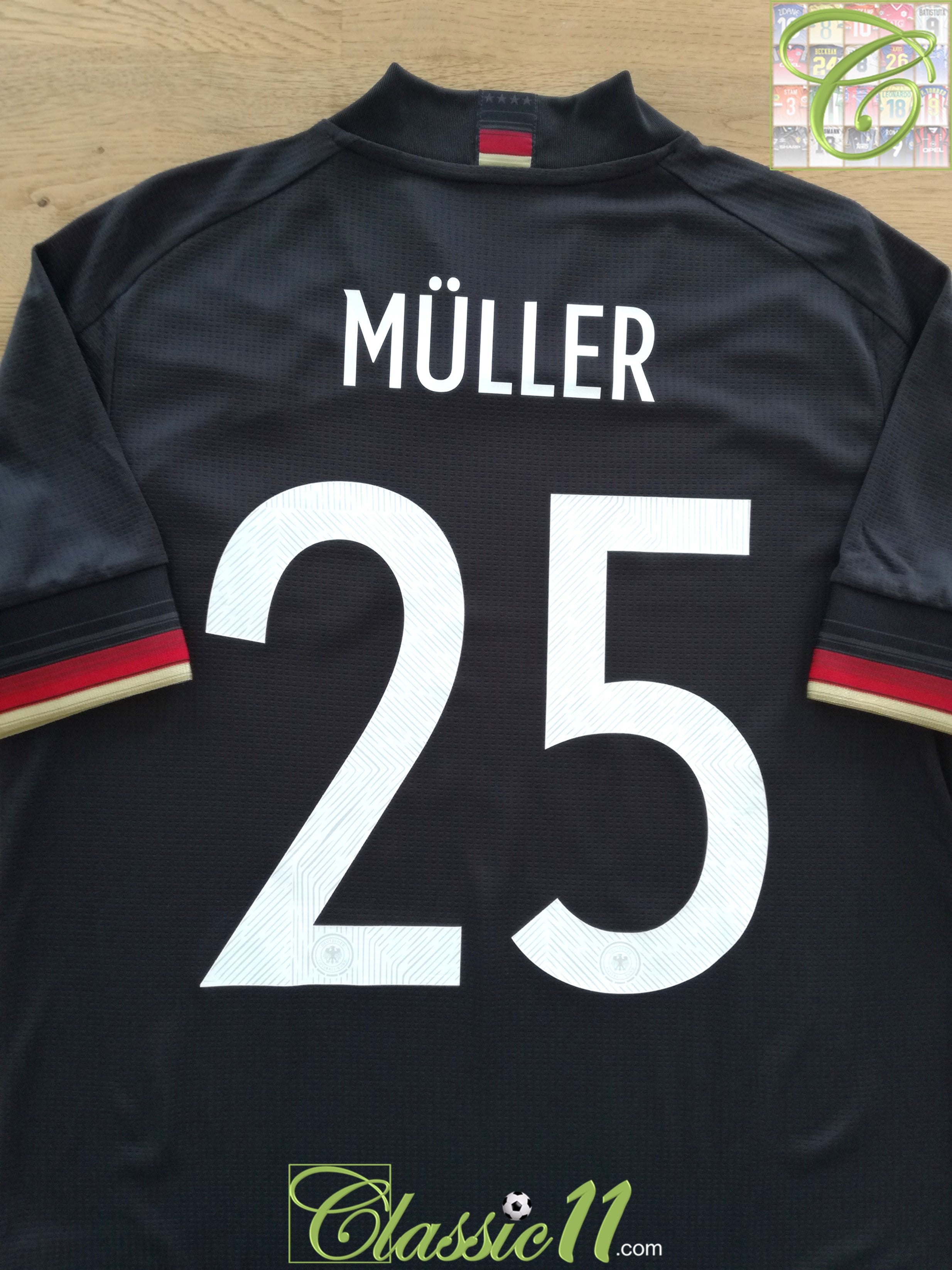 2020/21 Germany Away Authentic Football Shirt Müller #25 (M)