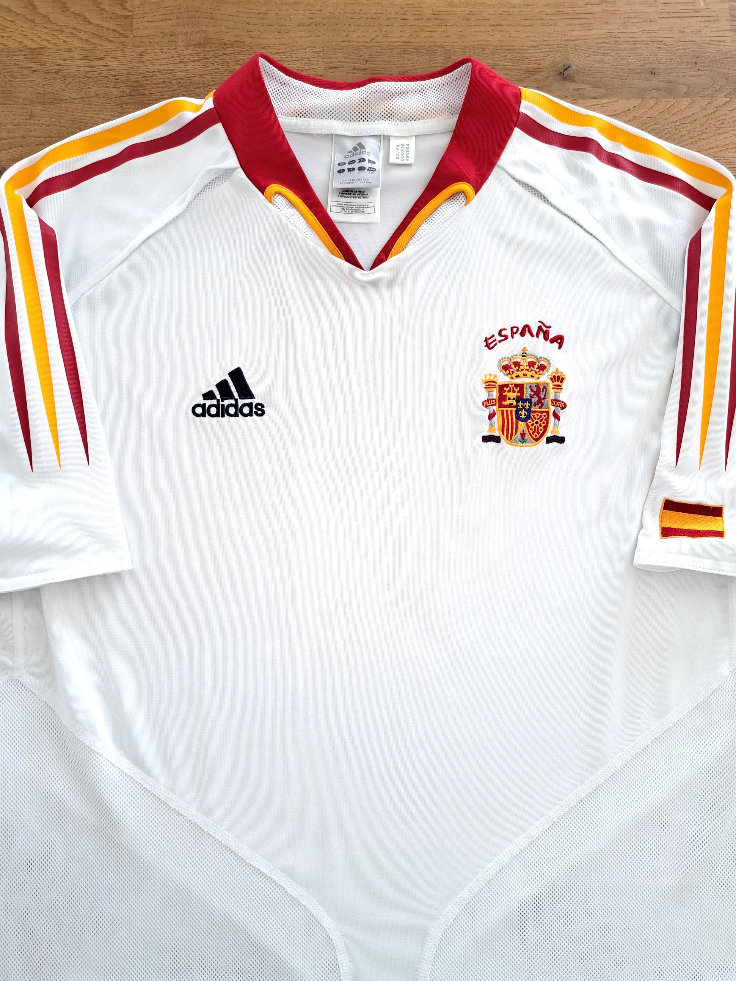 2004/05 Spain Away Football Shirt
