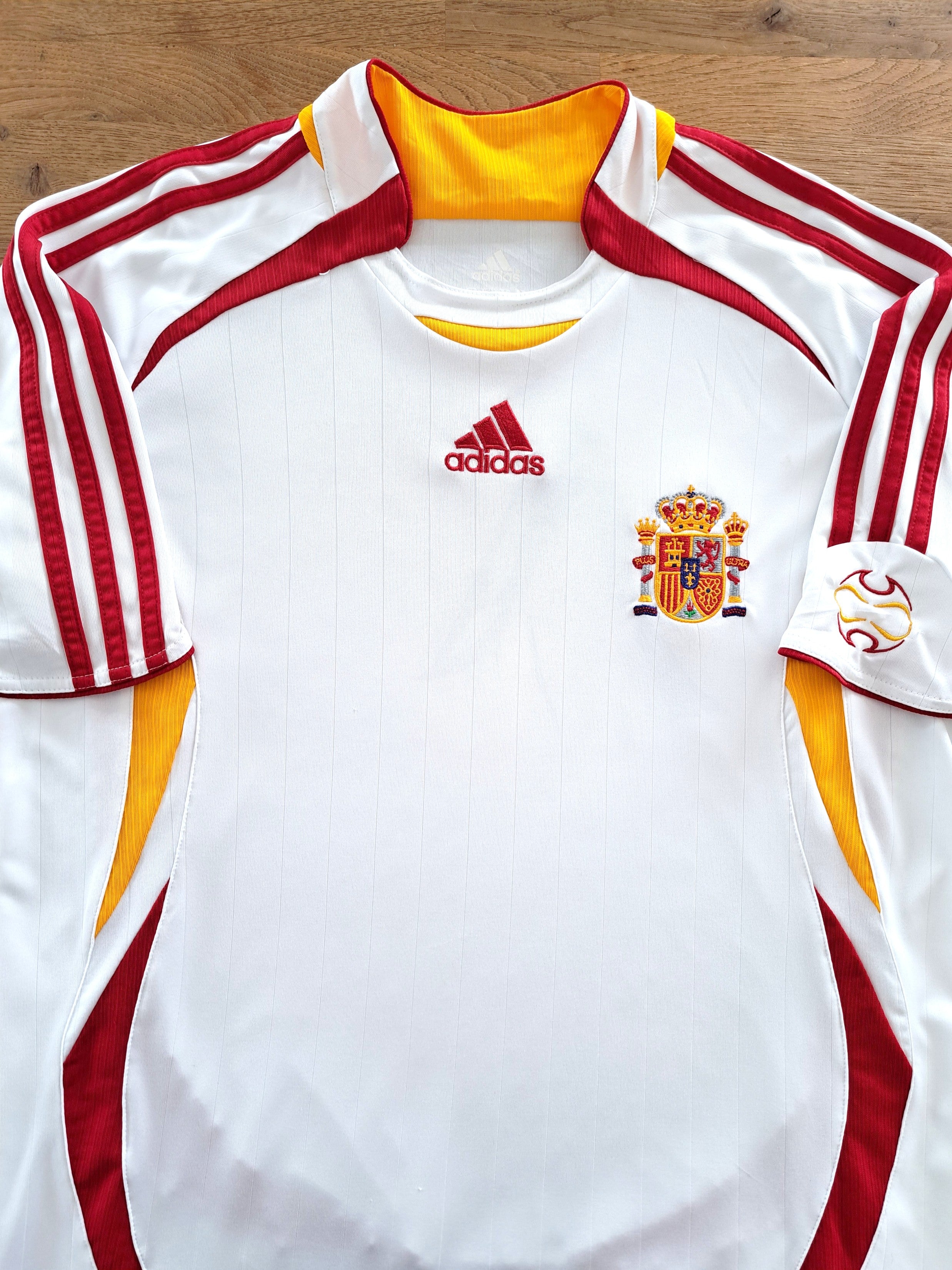 2006/07 Spain Away Football Shirt