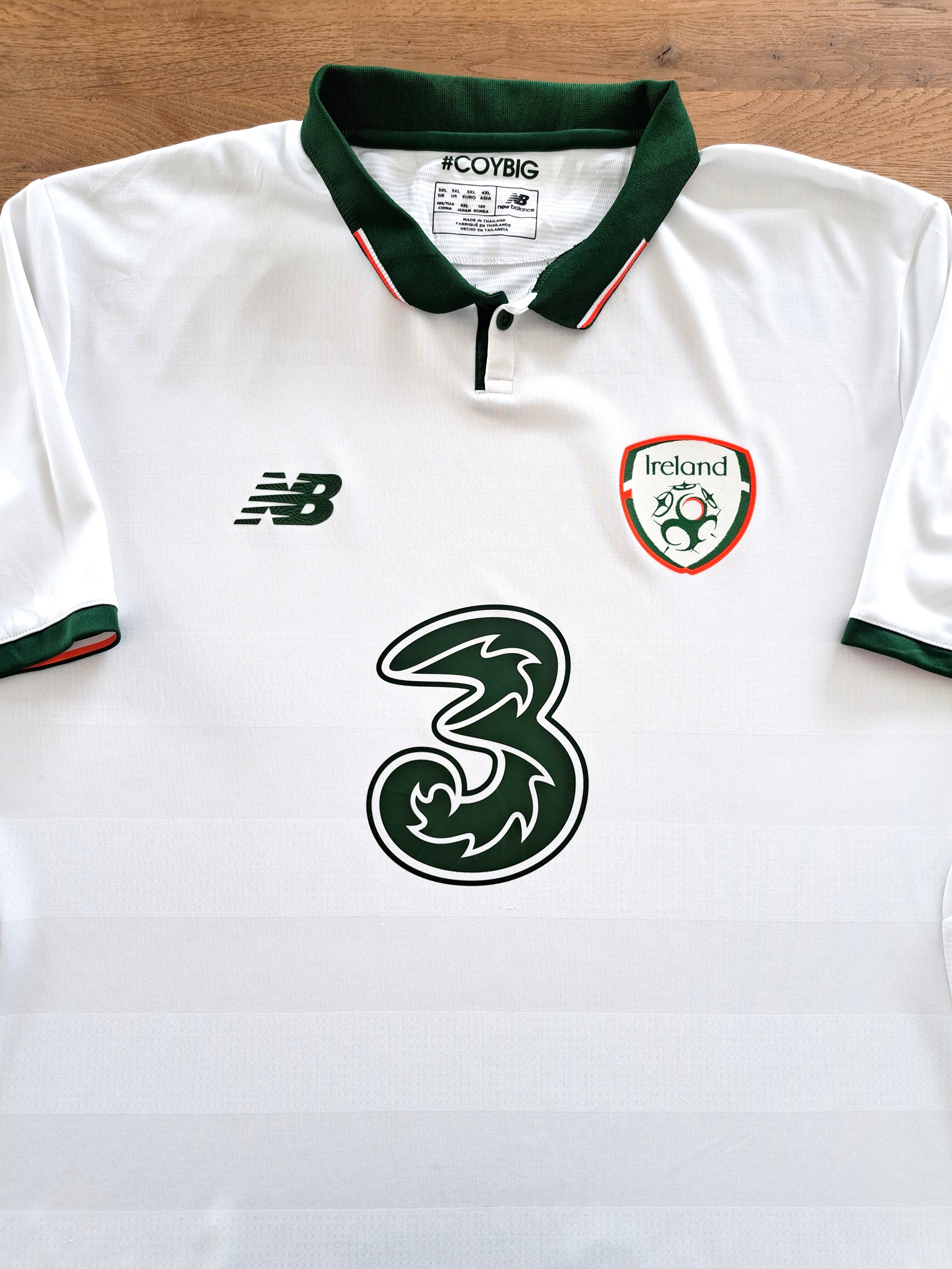 2017/18 Republic of Ireland Away Football Shirt