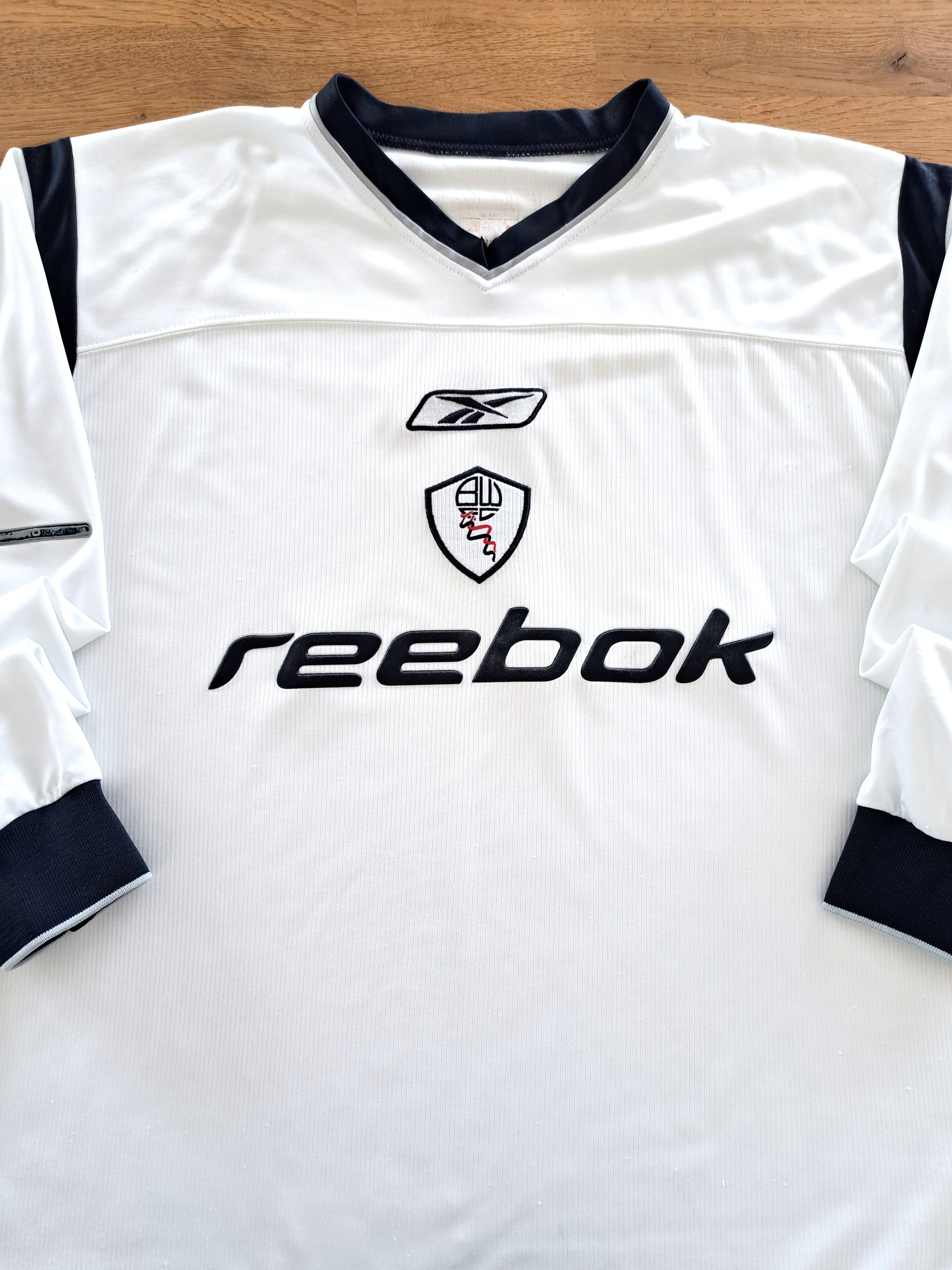 2001/02 Bolton Wanderers Home Long Sleeve Football Shirt