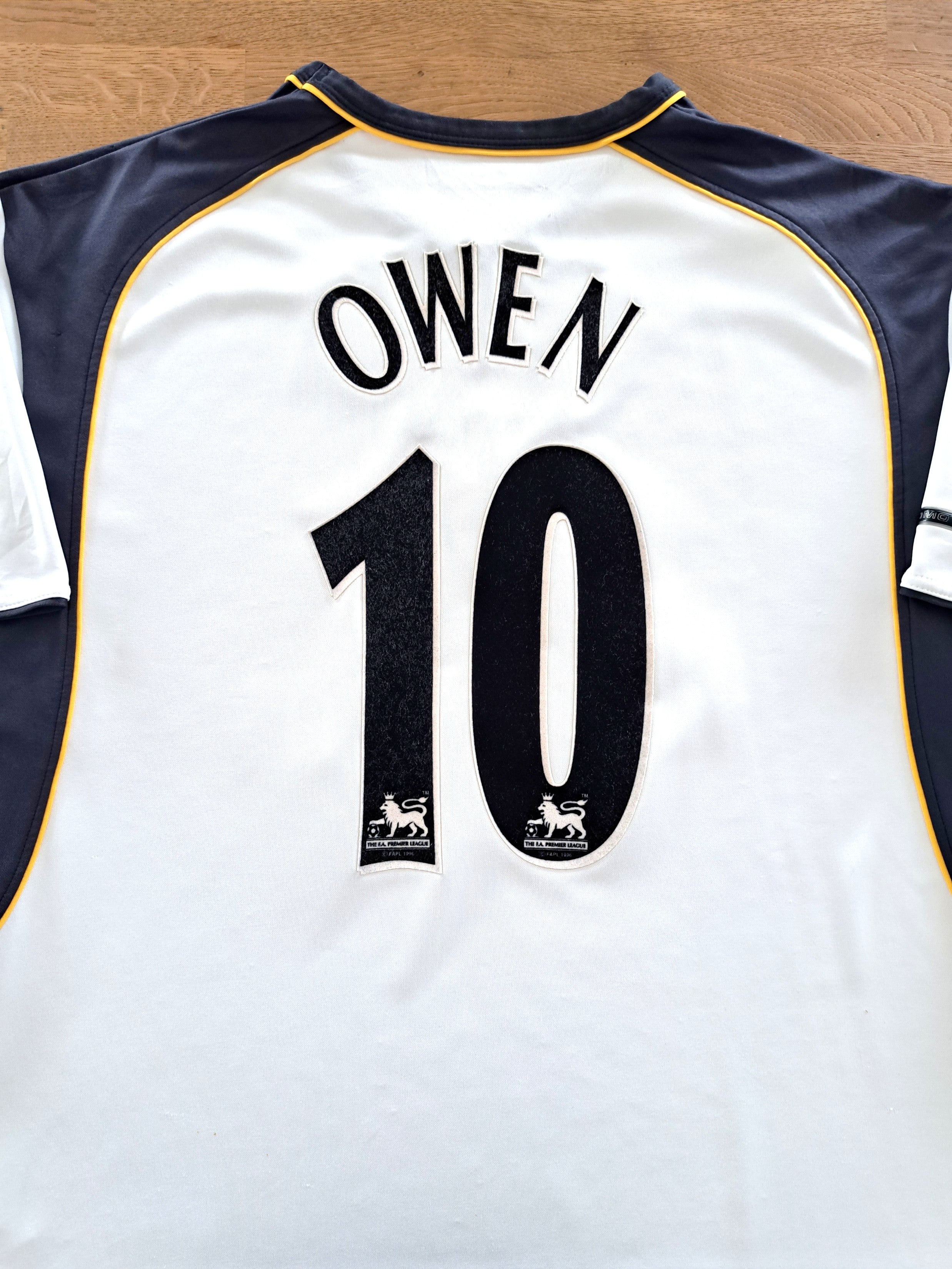 2001/02 Liverpool Away Premier League Football Shirt Owen #10