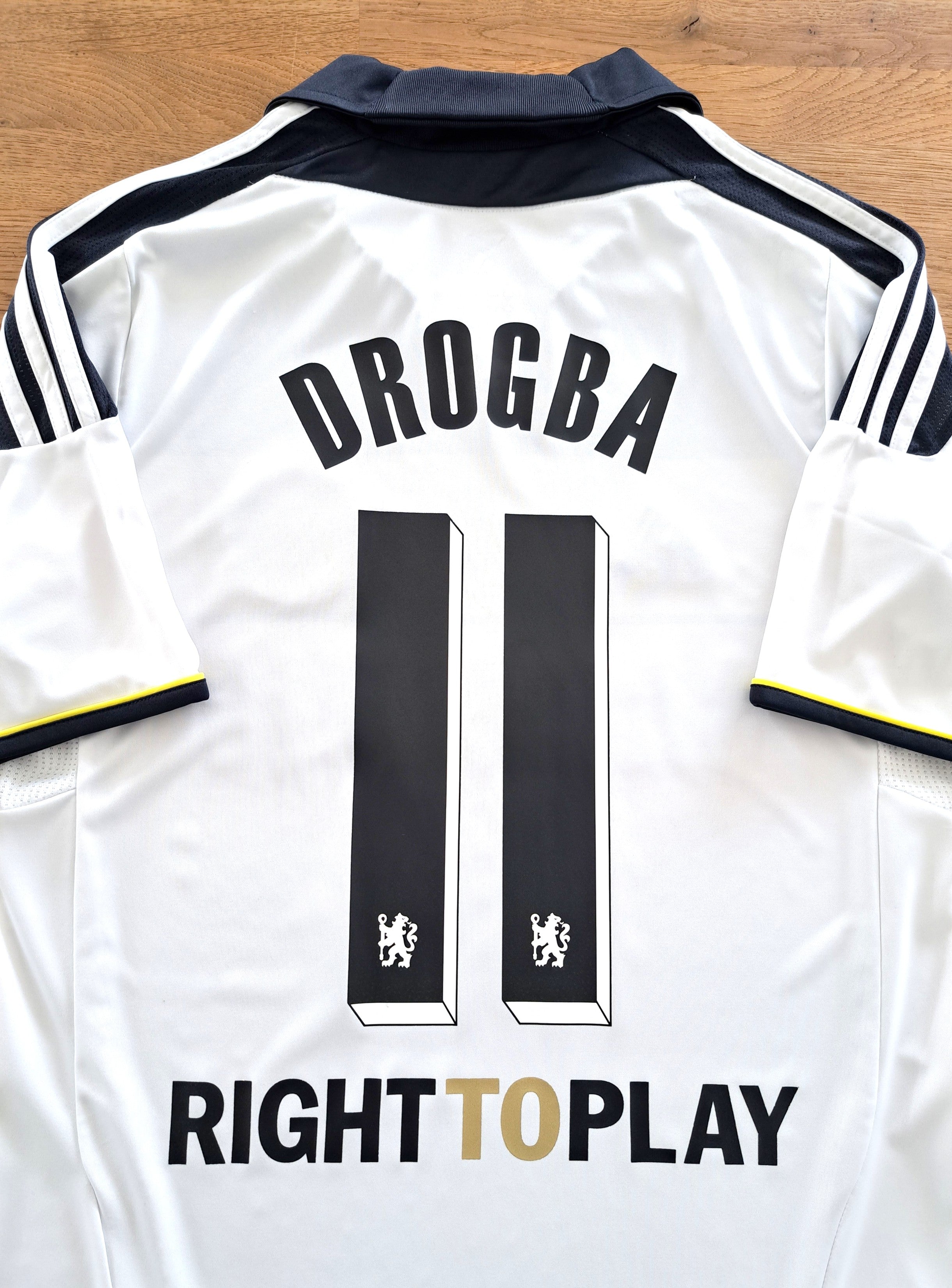 2011/12 Chelsea 3rd Football Shirt Drogba #11