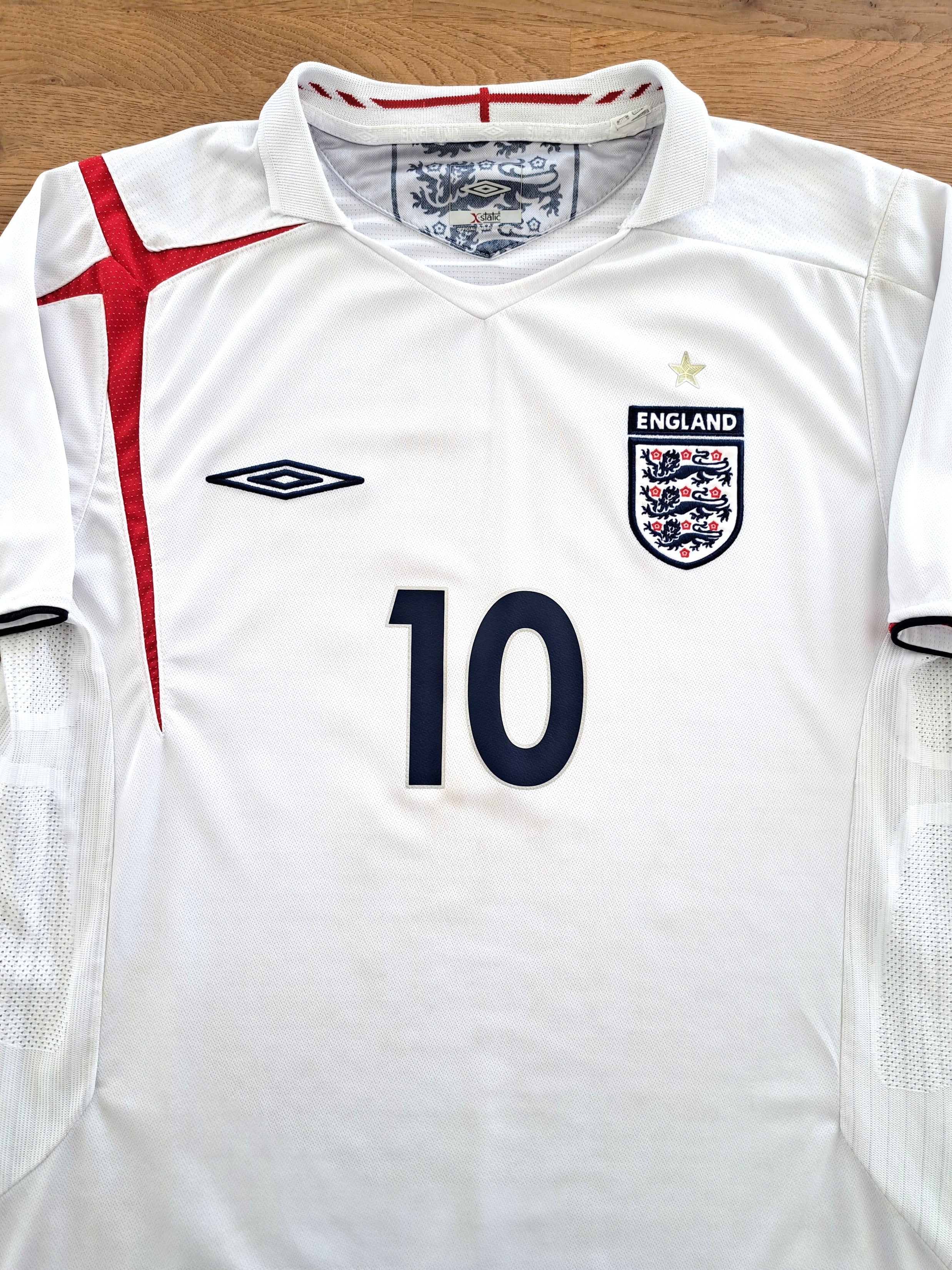 2005/06 England Home Football Shirt Owen #10