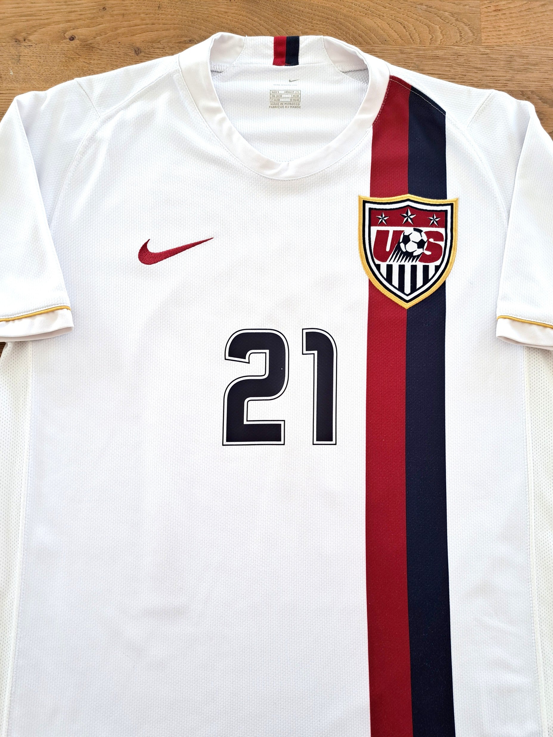 2006/07 USA Home Football Shirt Donovan #21