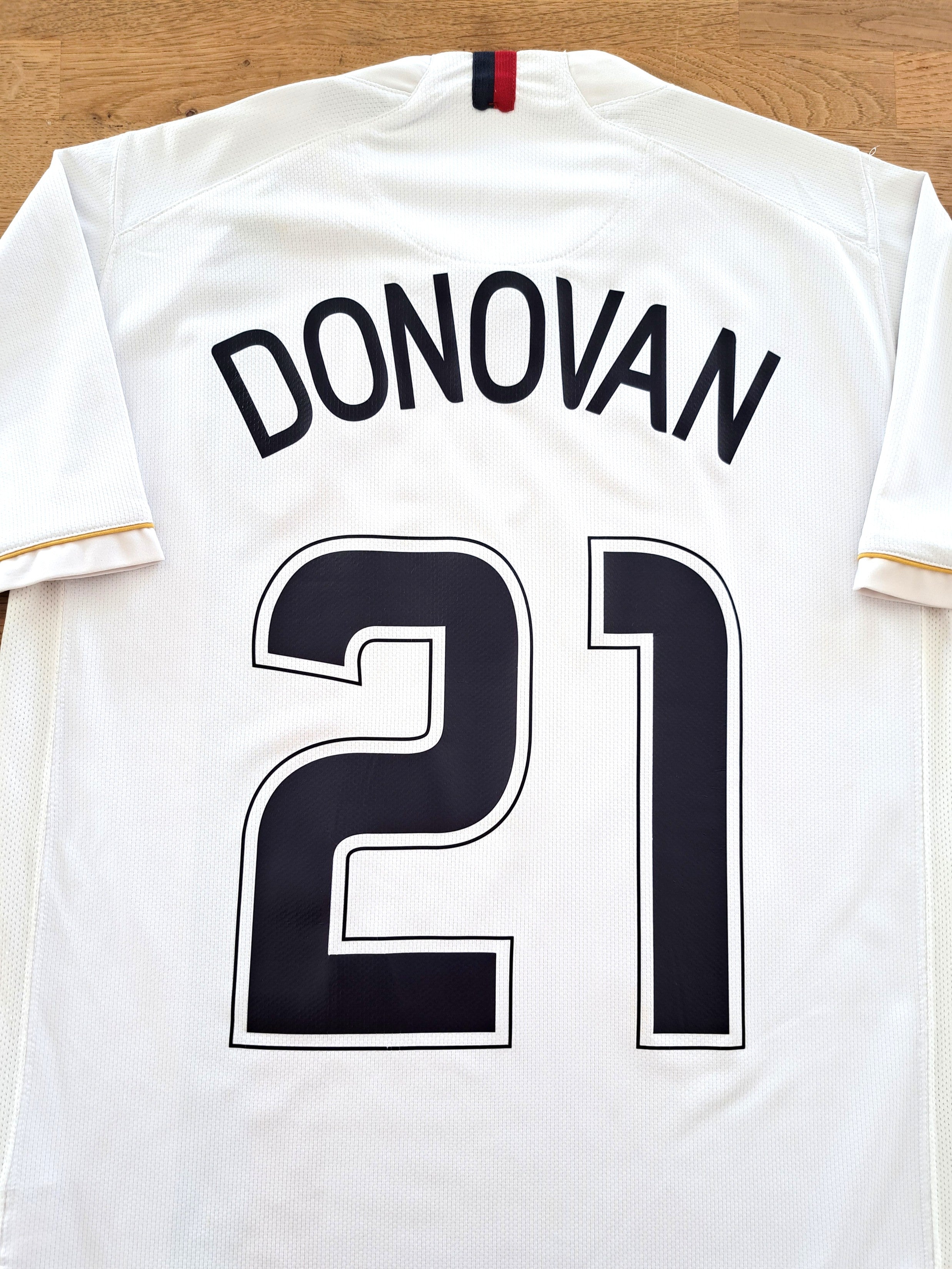 2006/07 USA Home Football Shirt Donovan #21