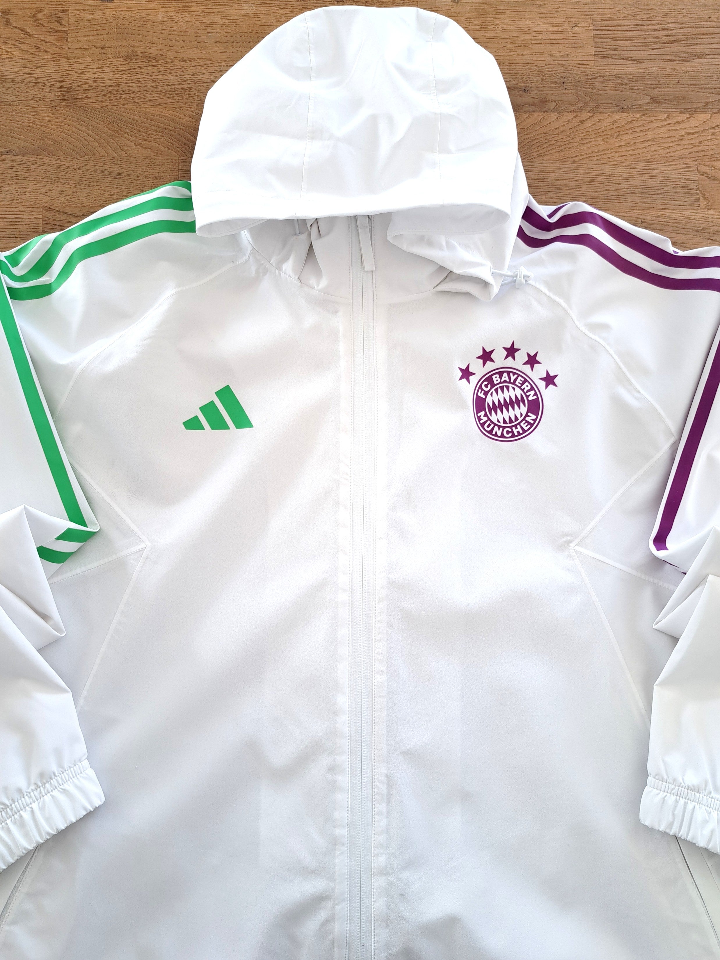 2023/24 Bayern Munich Rain Jacket (XL)