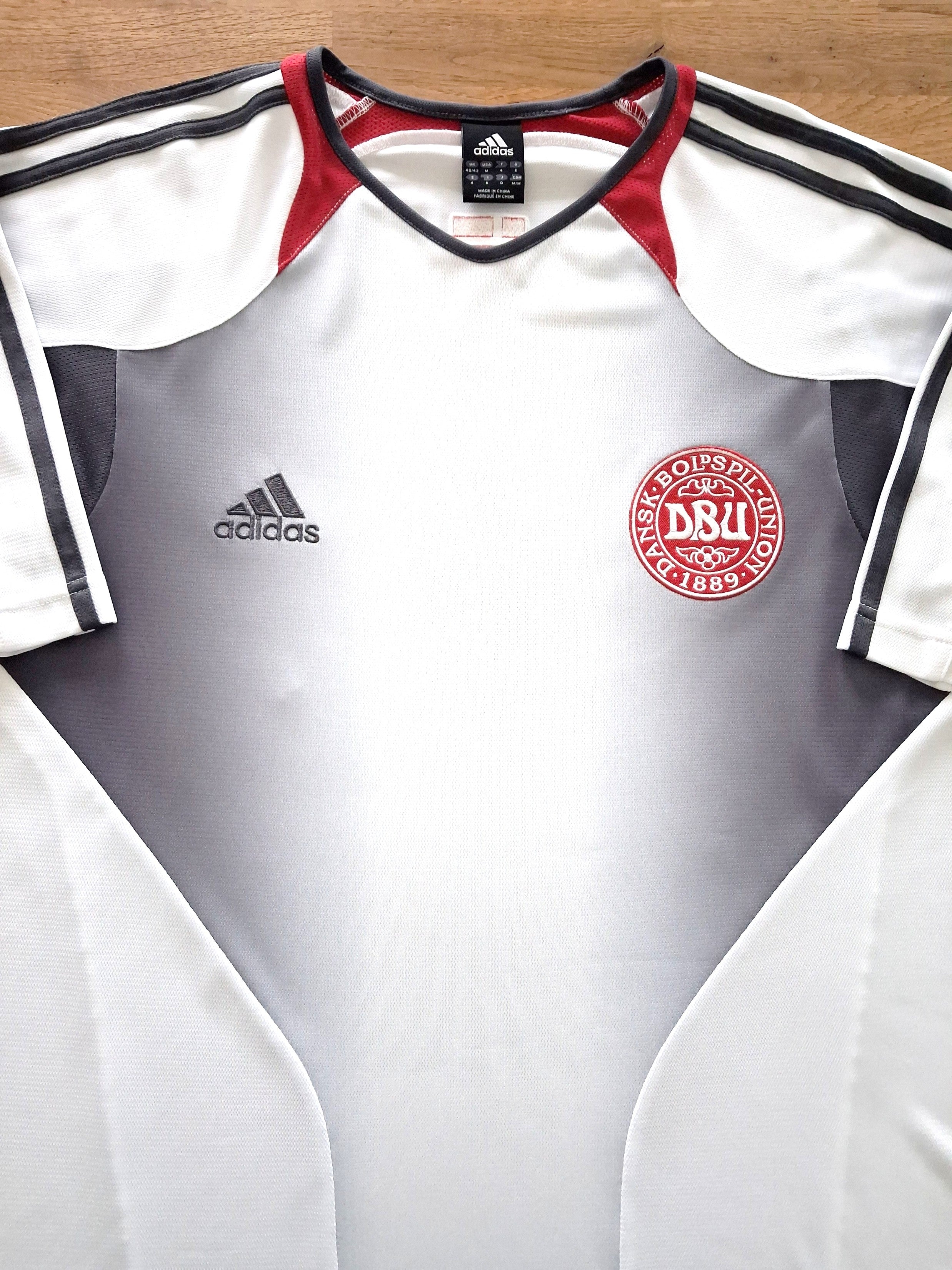 2004/05 Denmark Training Shirt