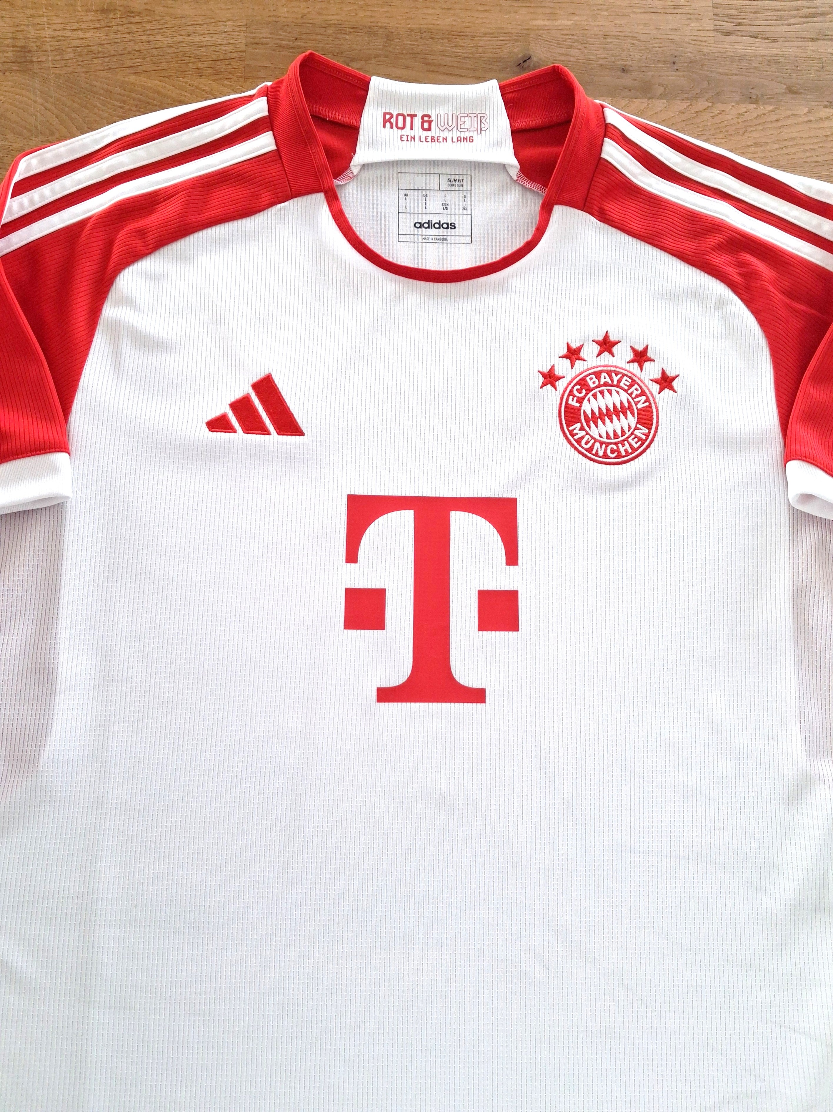 2023/24 Bayern Munich Home Football Shirt