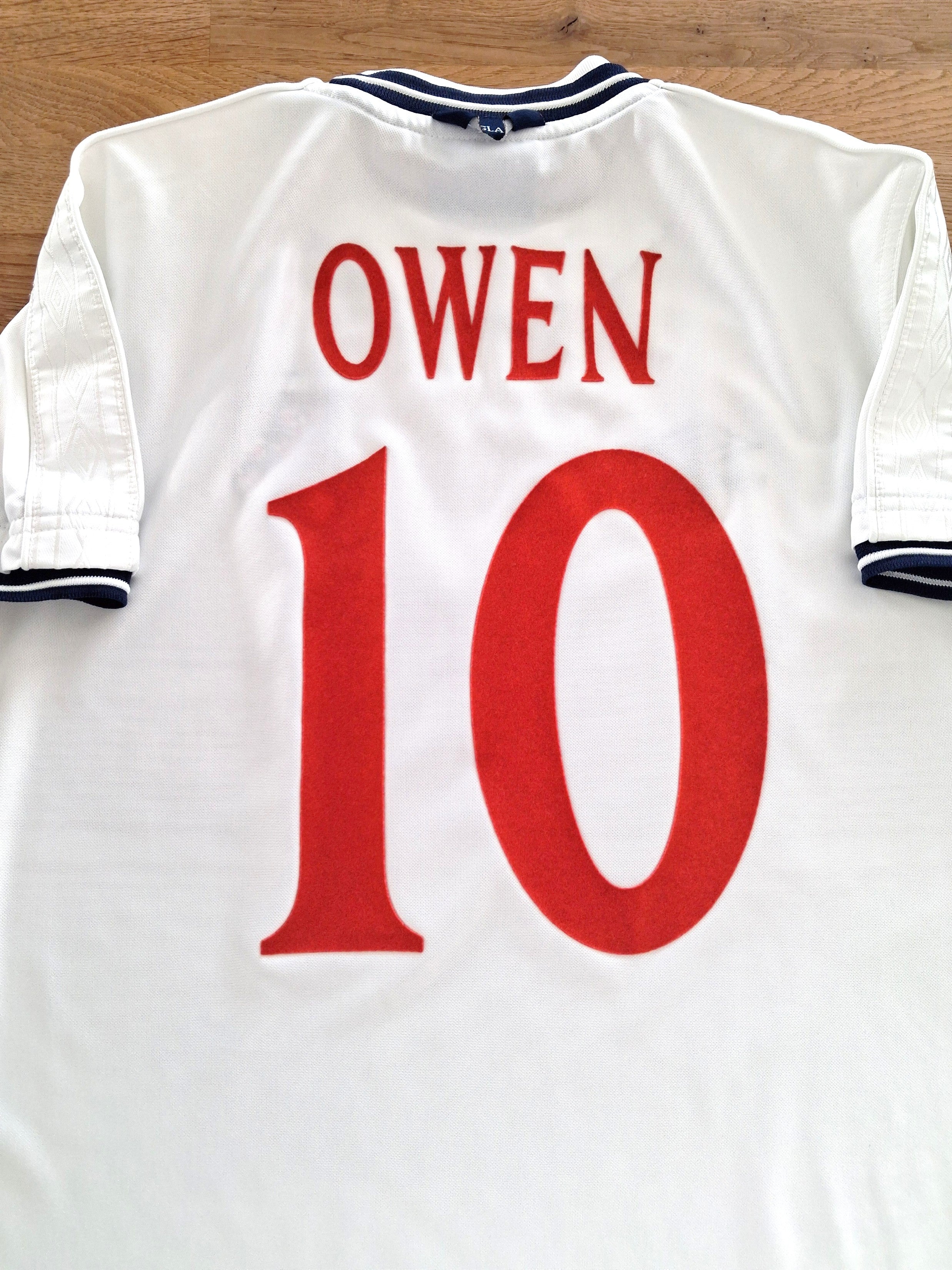 1999/00 England Home Football Shirt Owen #10