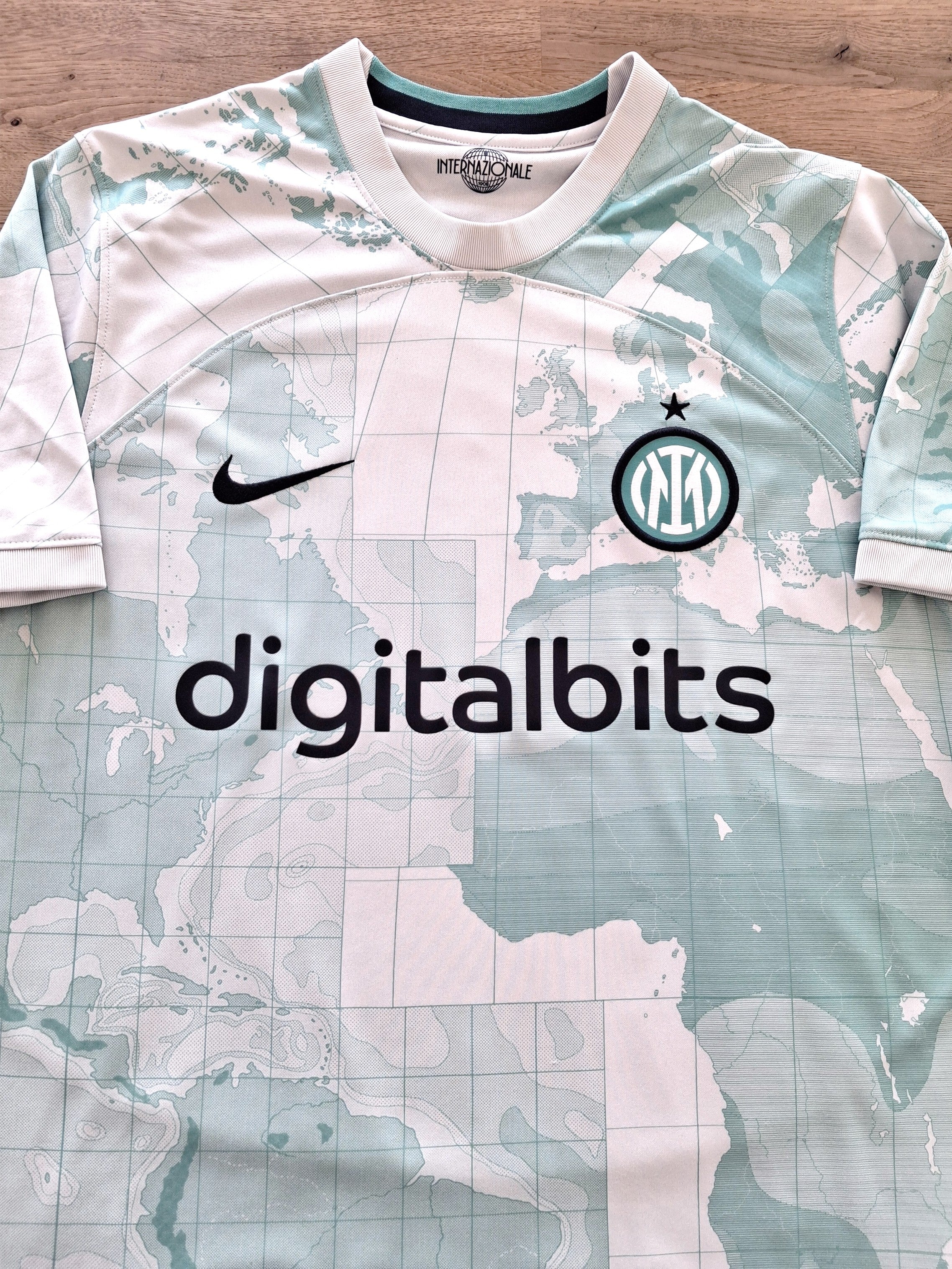 2022/23 Internazionale Away Football Shirt (L)
