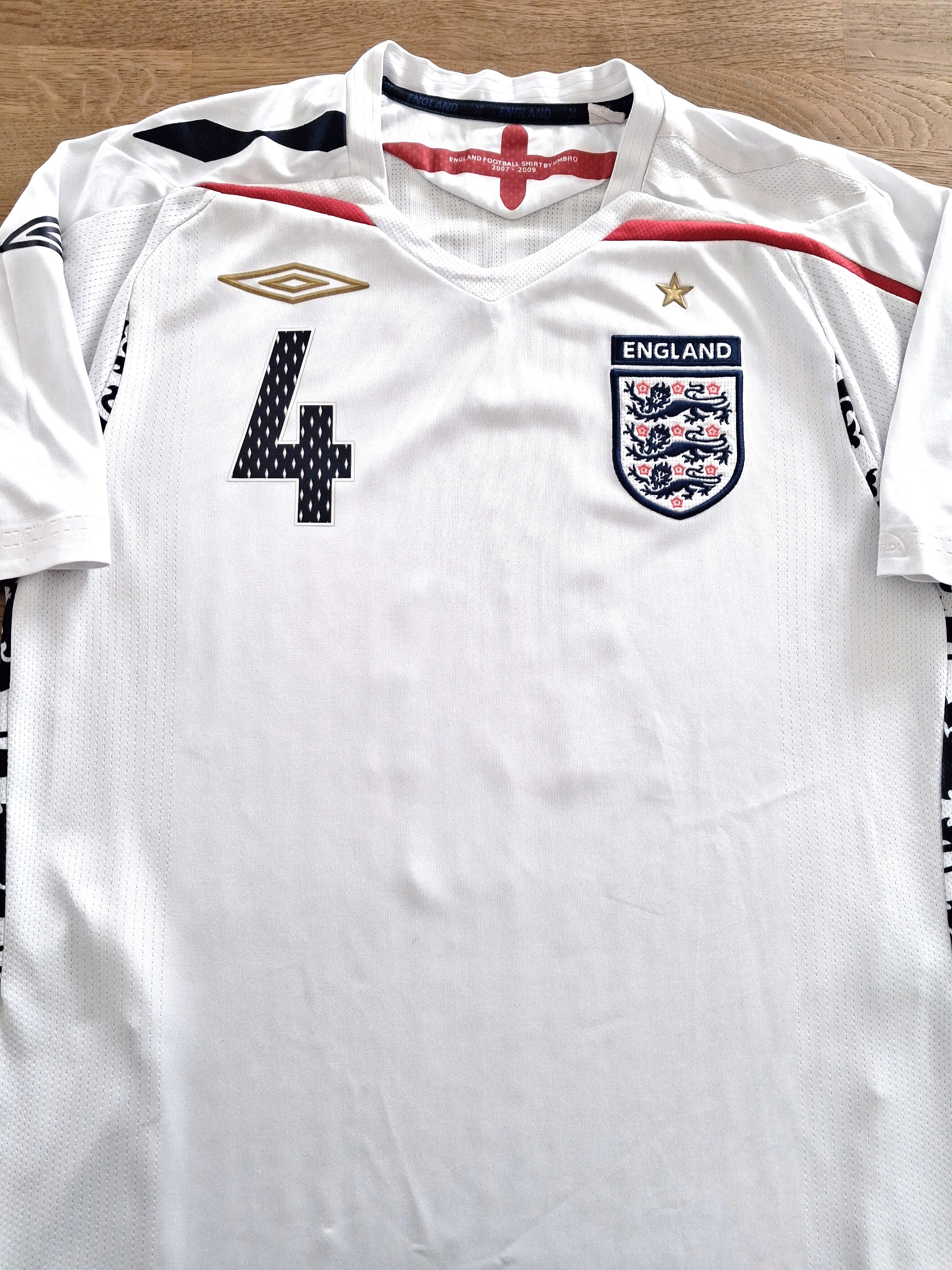 2007/08 England Home Football Shirt Gerrard #4