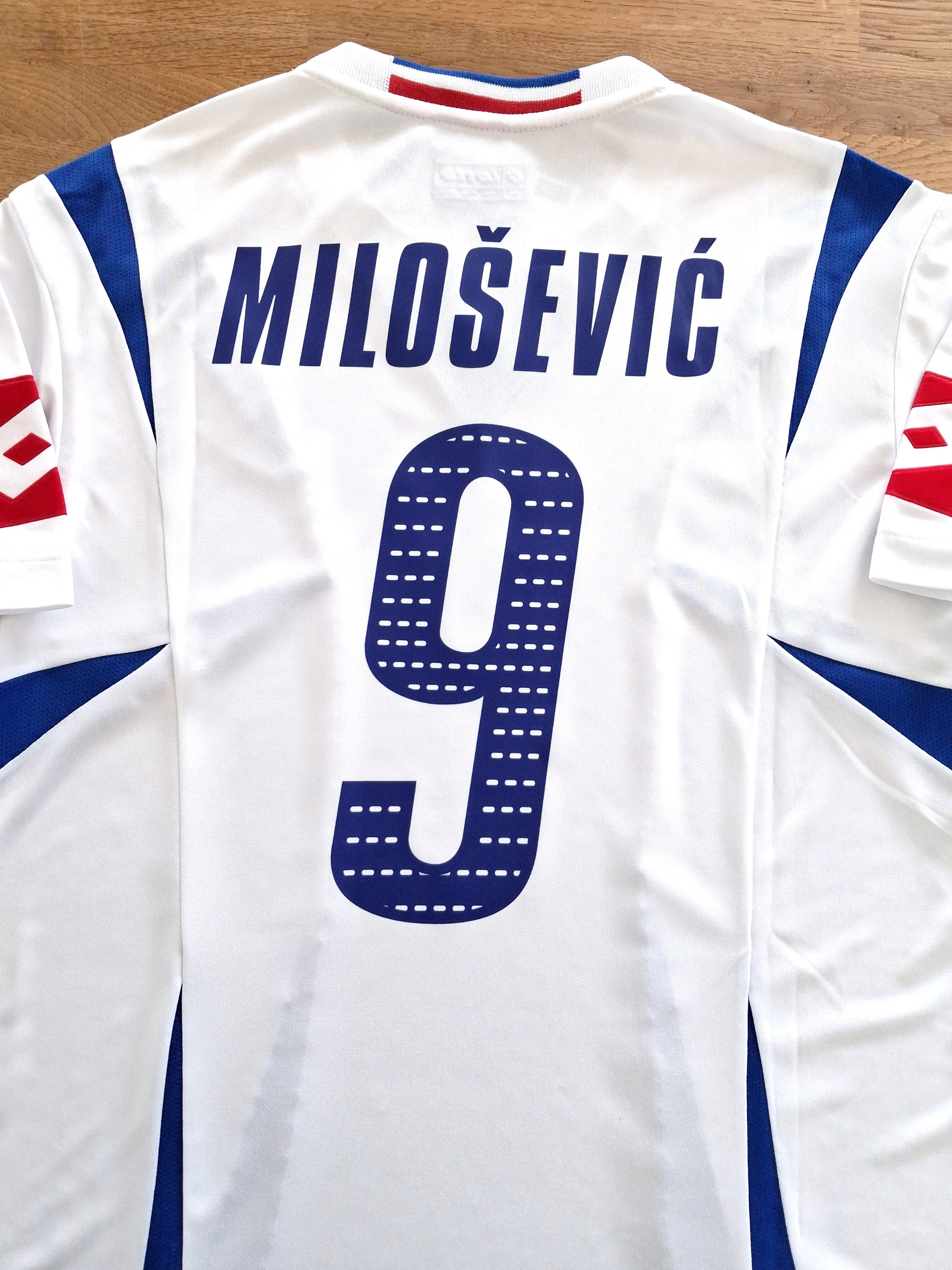 2006/07 Serbia & Montenegro Away Football Shirt Milošević #9