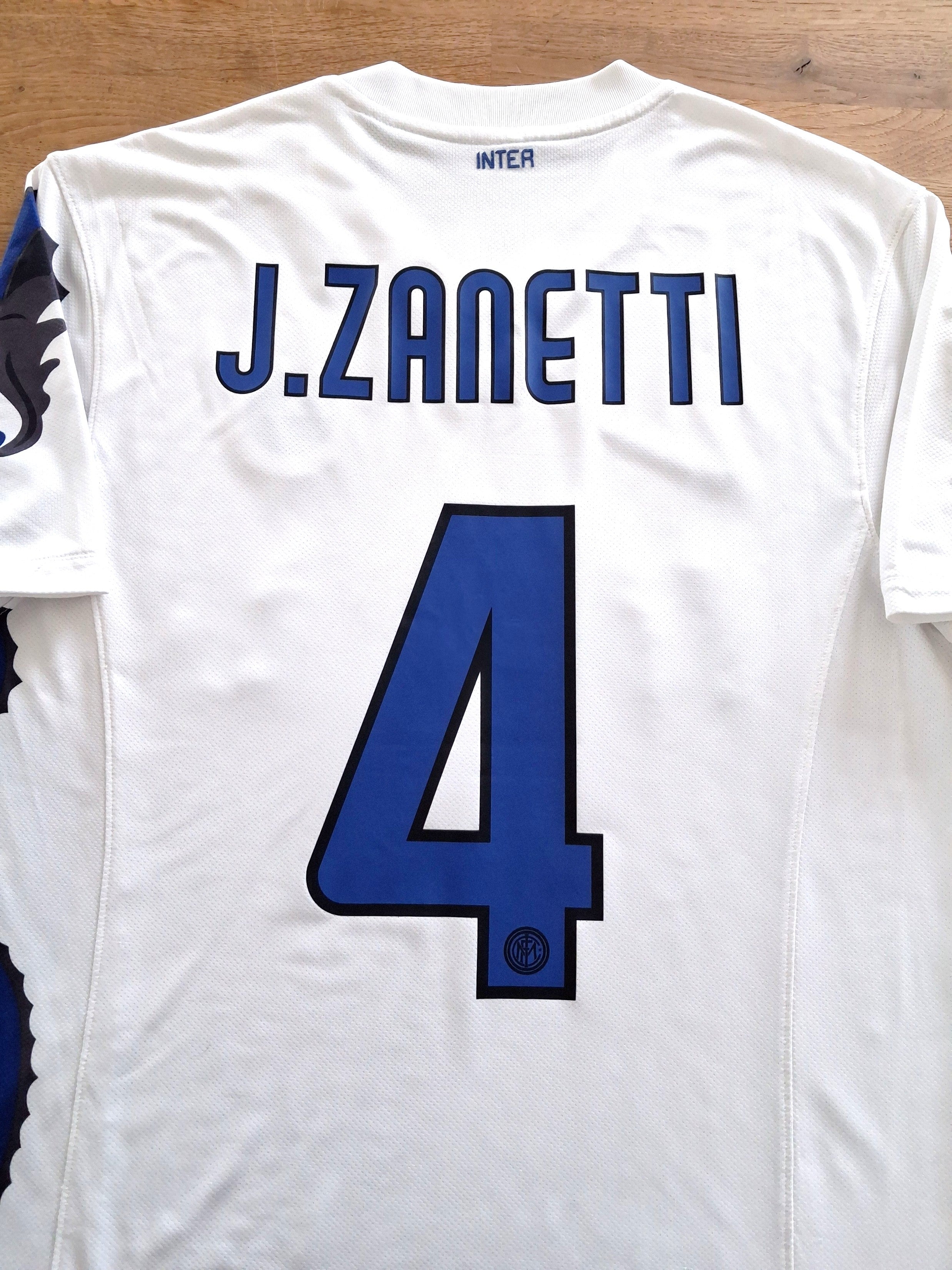2010/11 Internazionale Away Football Shirt Zanetti #4