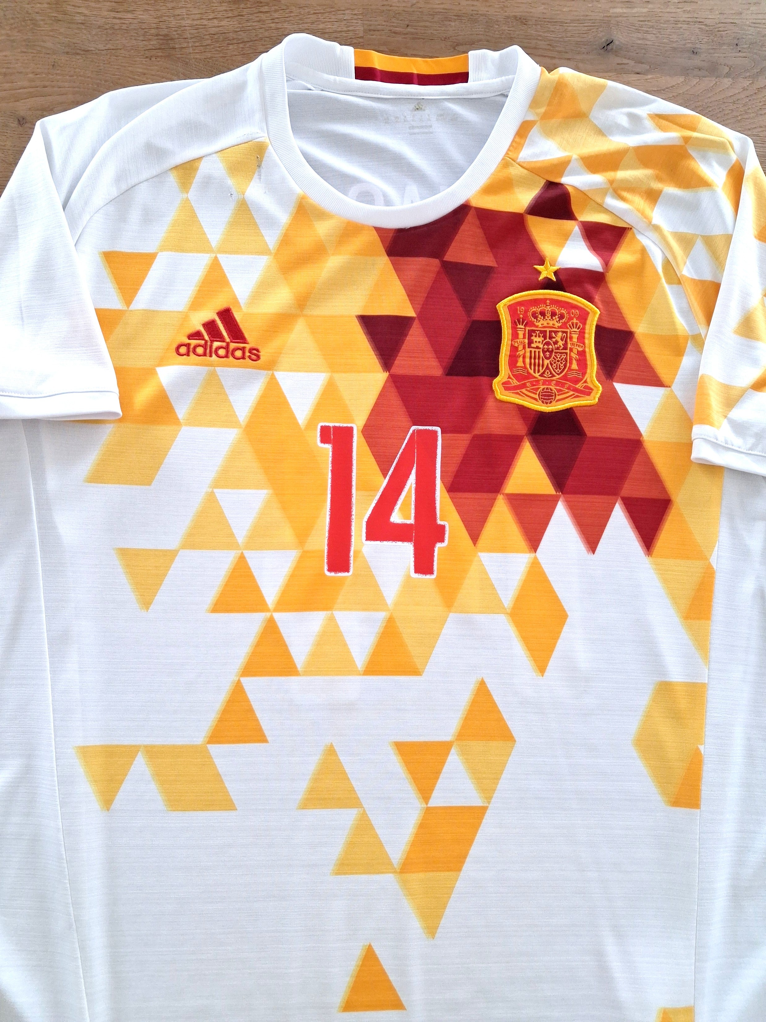 2016/17 Spain Away Football Shirt Thiago #14