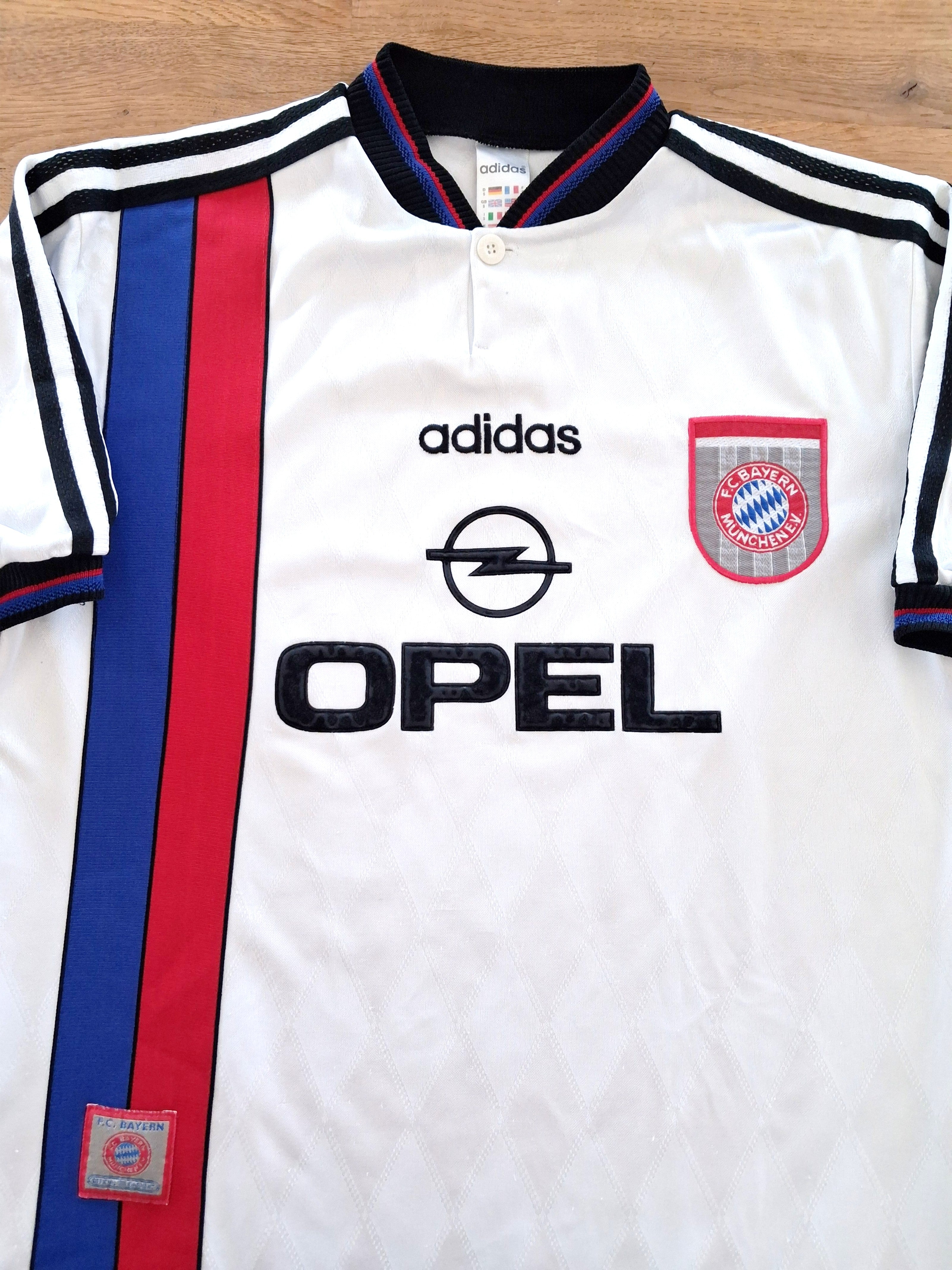 1996/97 Bayern Munich Away Football Shirt