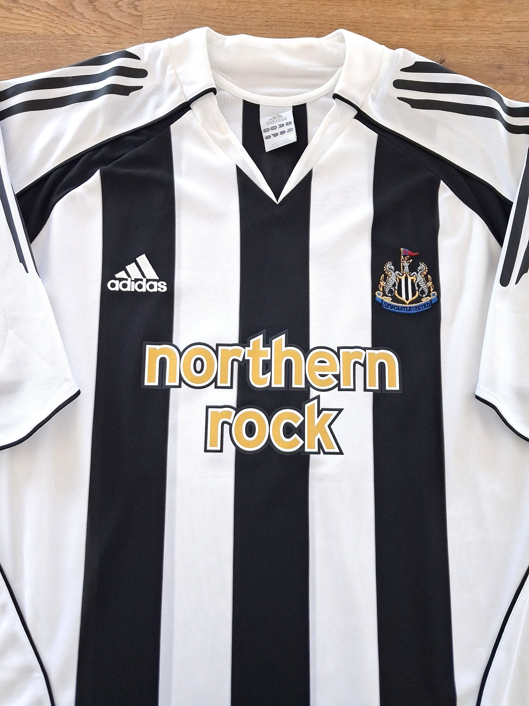 2004/05 Newcastle United Home Football Shirt