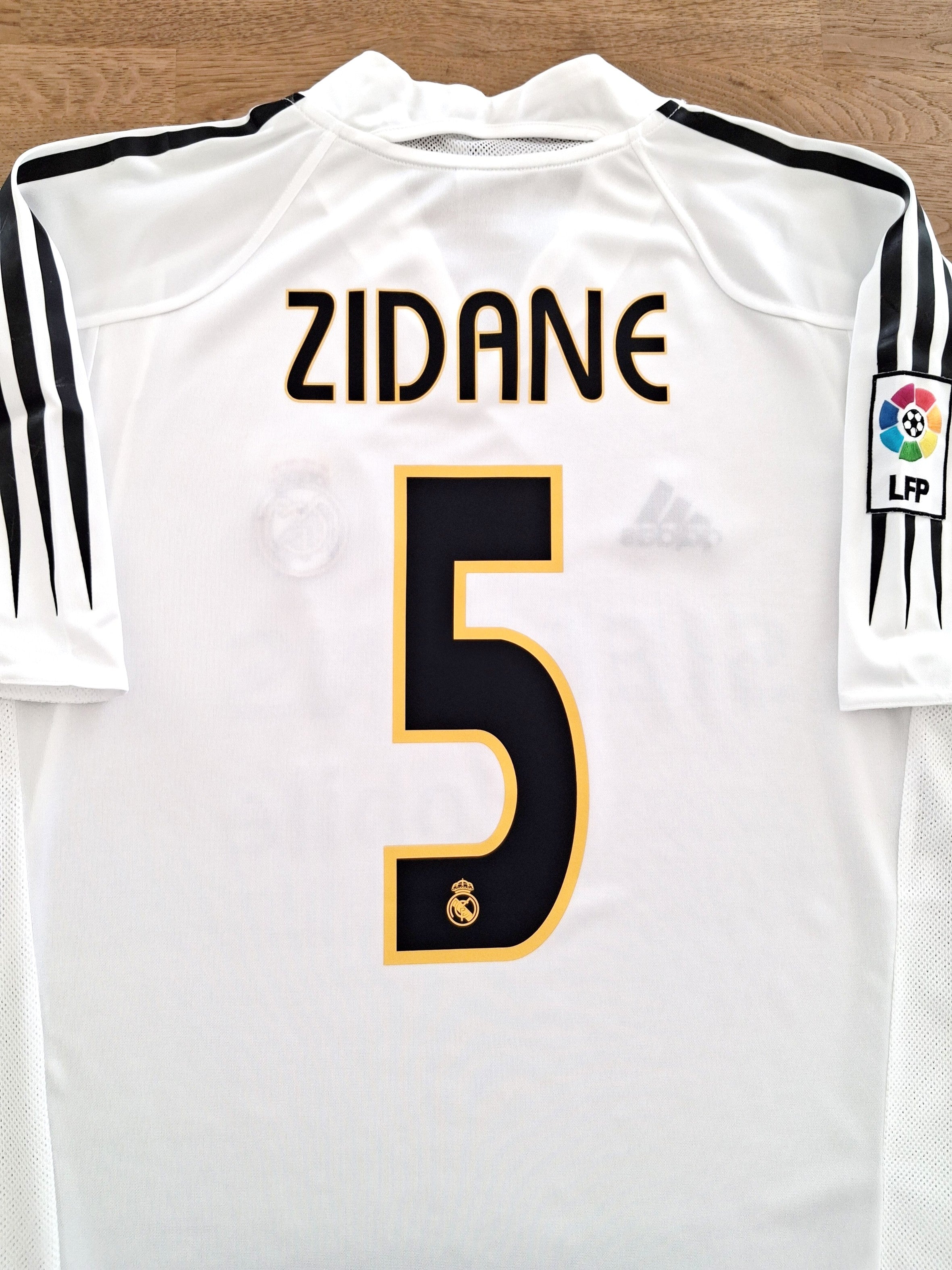 2004/05 Real Madrid Home La Liga Football Shirt Zidane #5