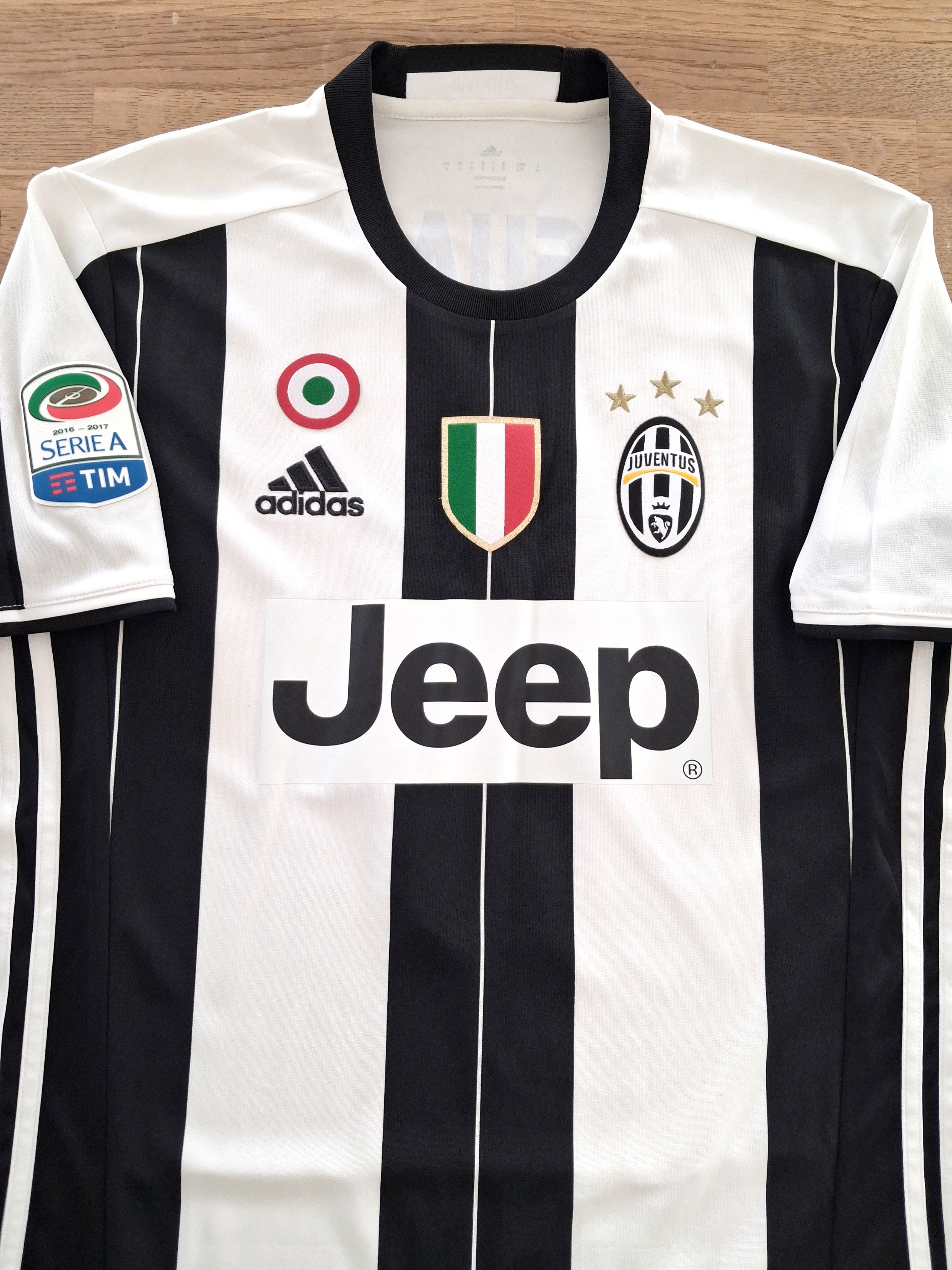 2016/17 Juventus Home Serie A Football Shirt Higuain #9