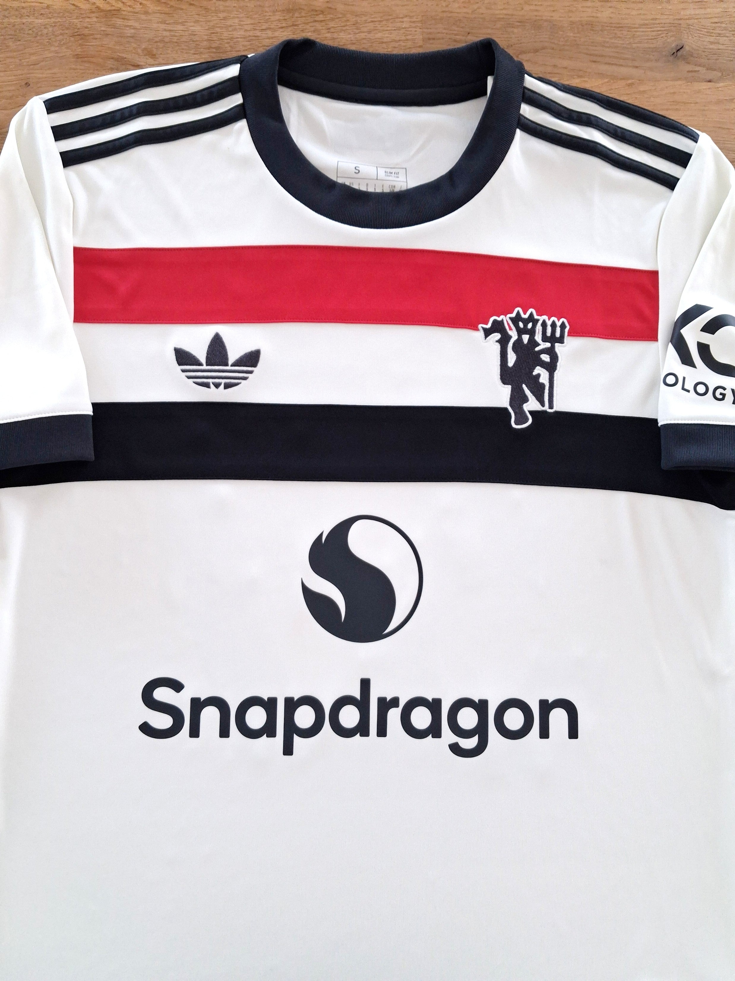 2024/25 Man Utd 3rd Football Shirt