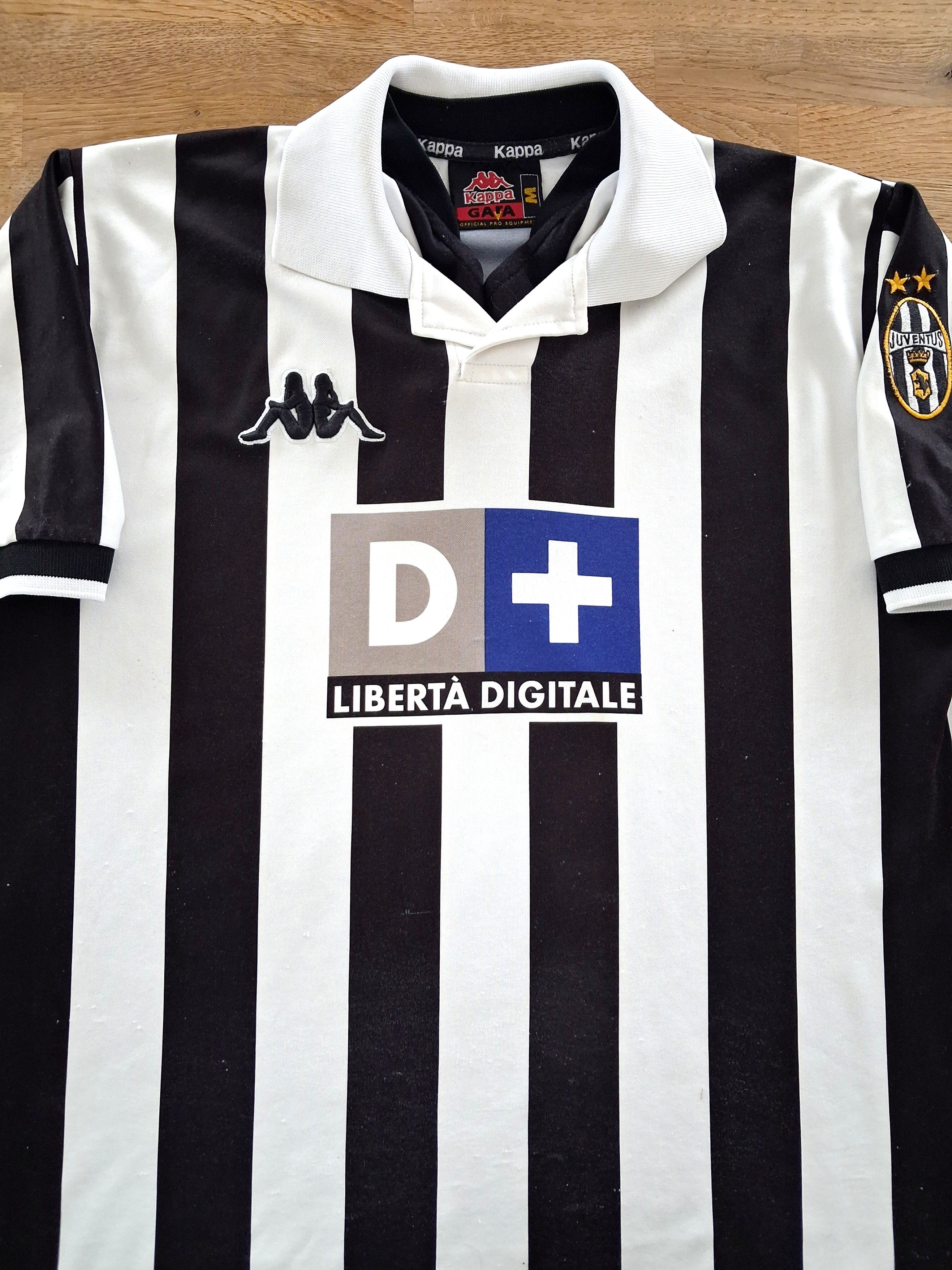 1998/99 Juventus Home Football Shirt