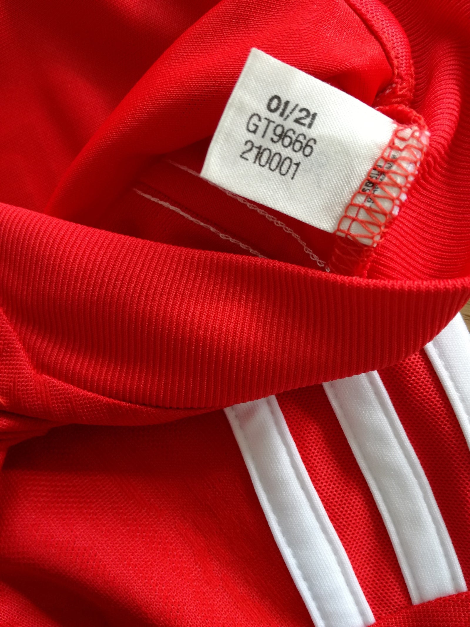 2021/22 Benfica Home Football Shirt (M)