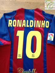 2004/05 Barcelona Home La Liga Football Shirt Ronaldinho #10