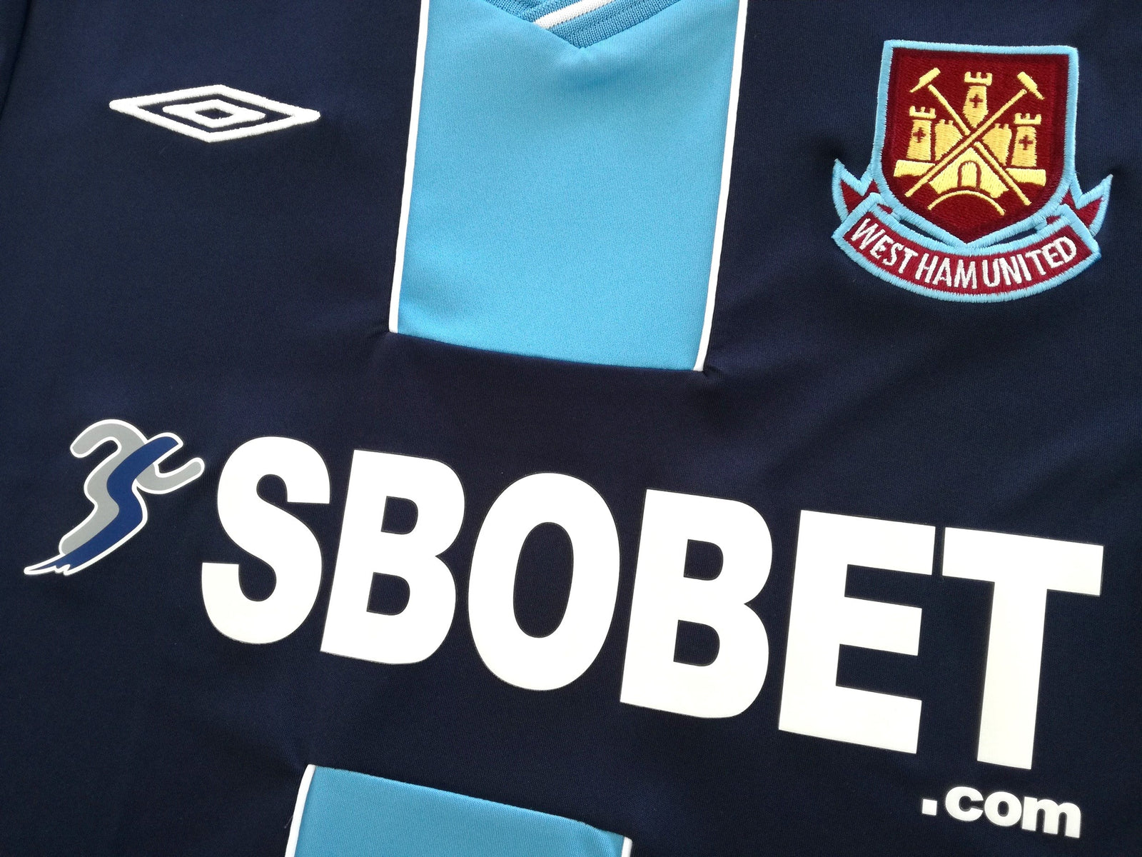 2009/10 West Ham Away Football Shirt. (XL)