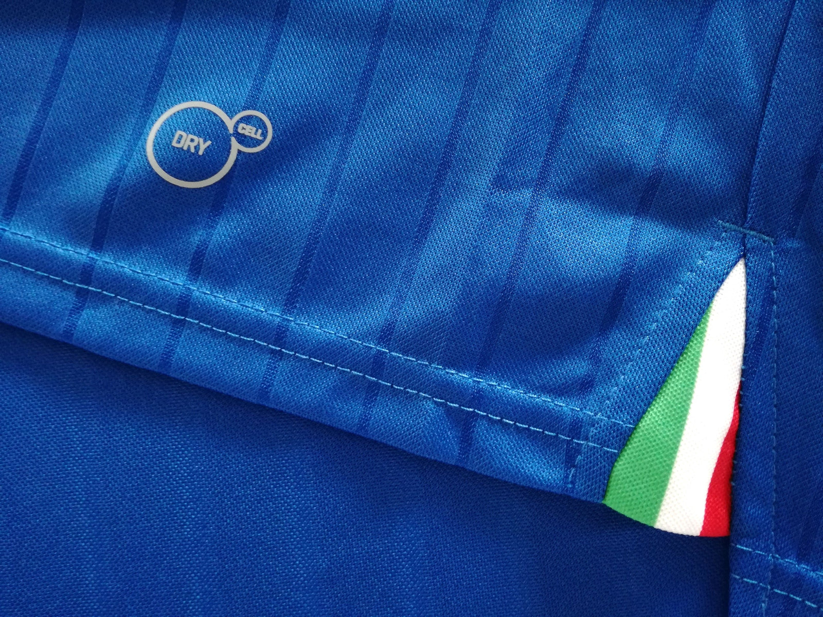 2016/17 Italy Home Football Shirt (S)