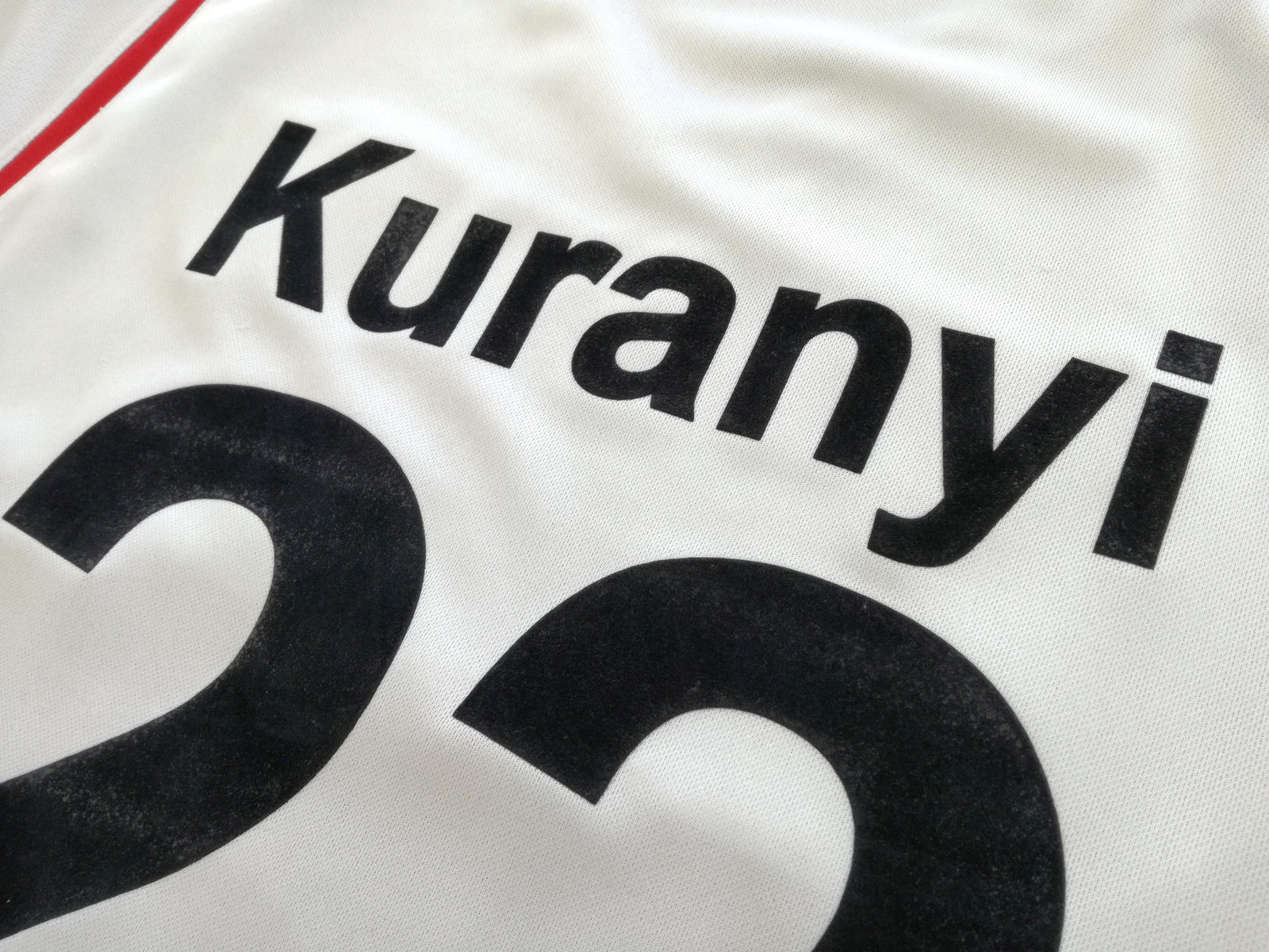 2004/05 Stuttgart Special Edition Football Shirt Kuranyi #22 (S)