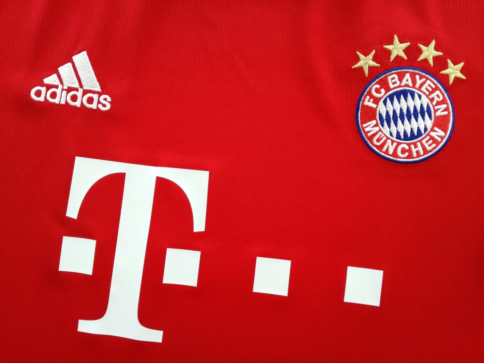 2015/16 Bayern Munich Home Football Shirt (S)