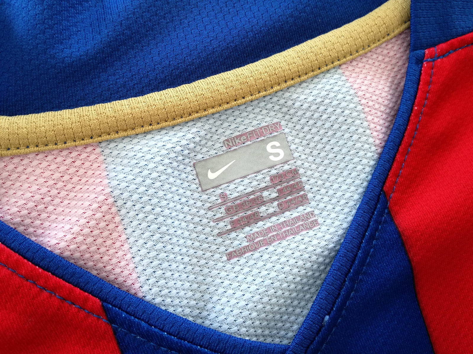 2008/09 FC Basel Home Football Shirt (S)