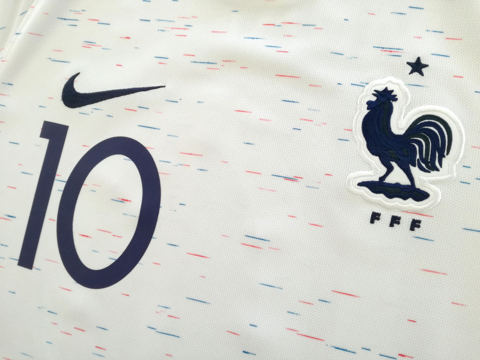 2018 France Away World Cup Football Shirt Mbappe #10 (S)