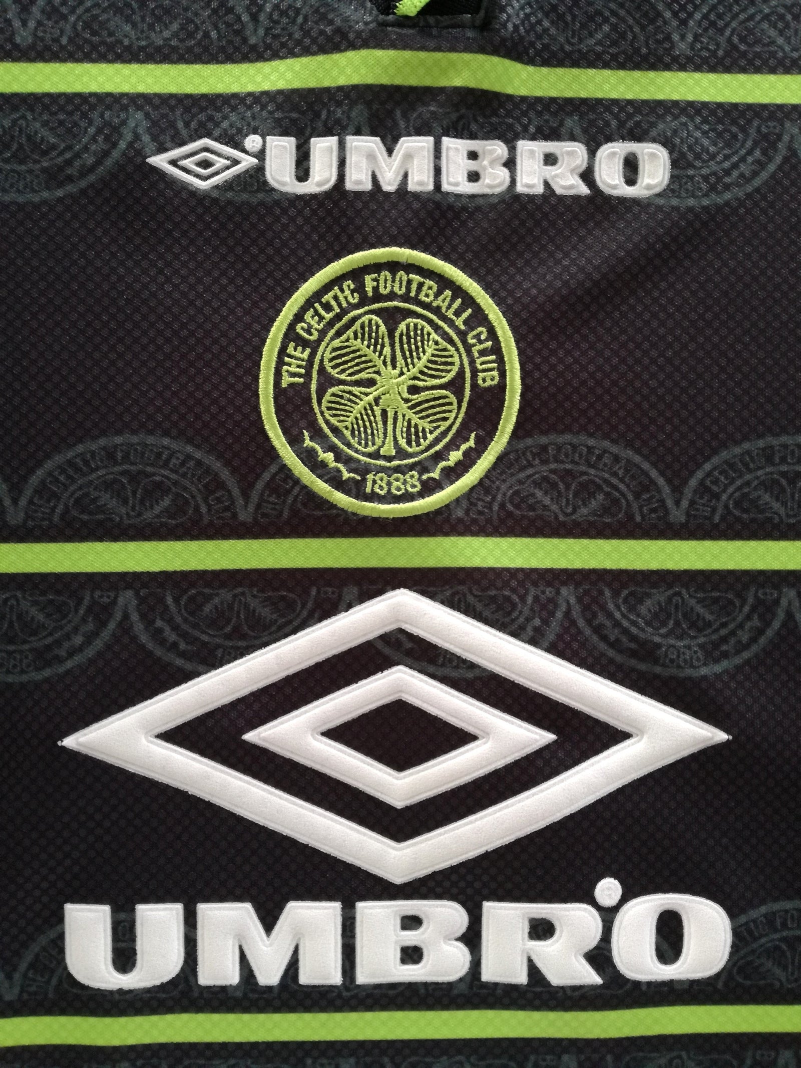 1998/99 Celtic Away Football Shirt (L)